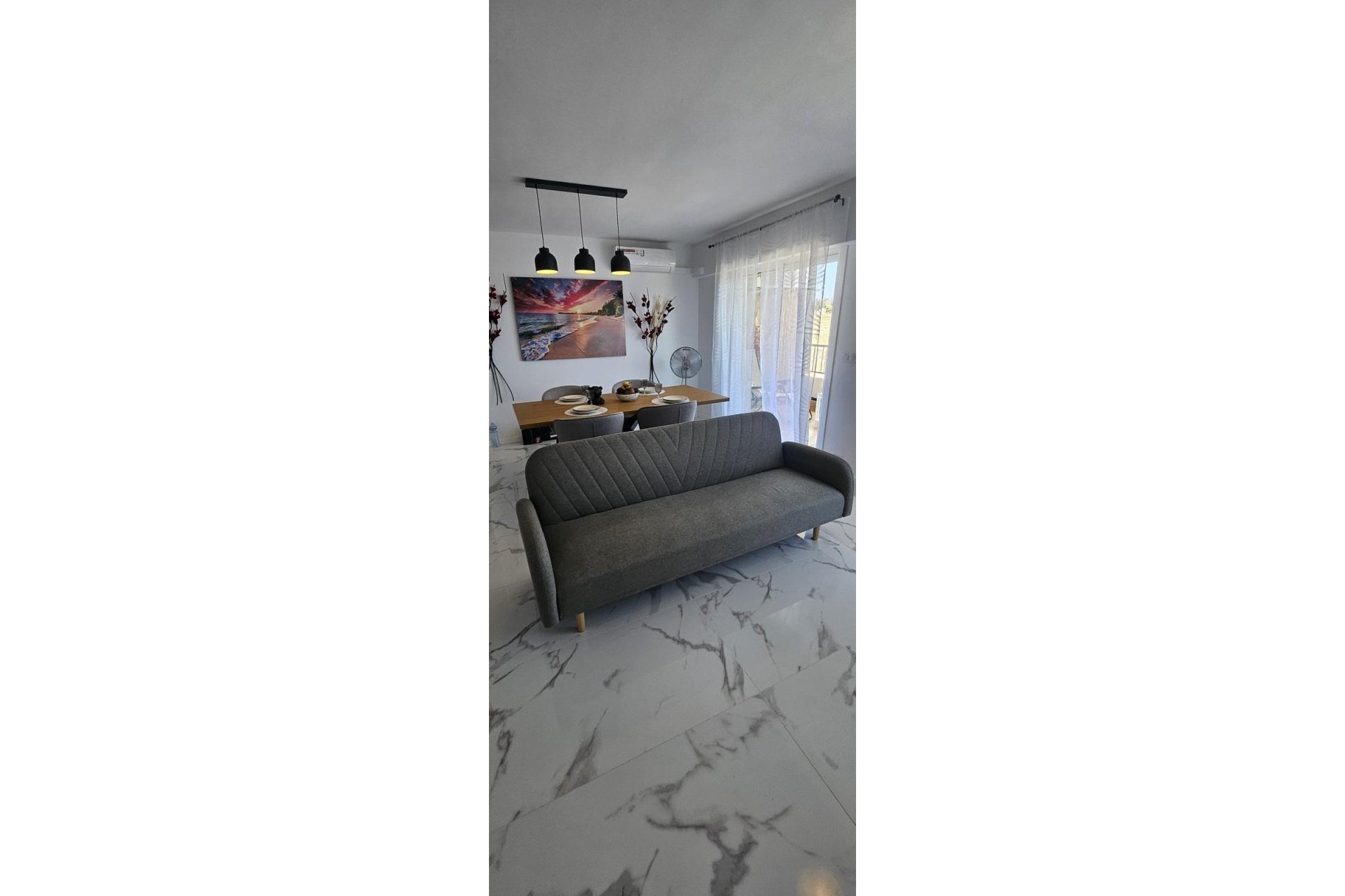 Revânzare - Apartament -
Orihuela Costa - Punta Prima