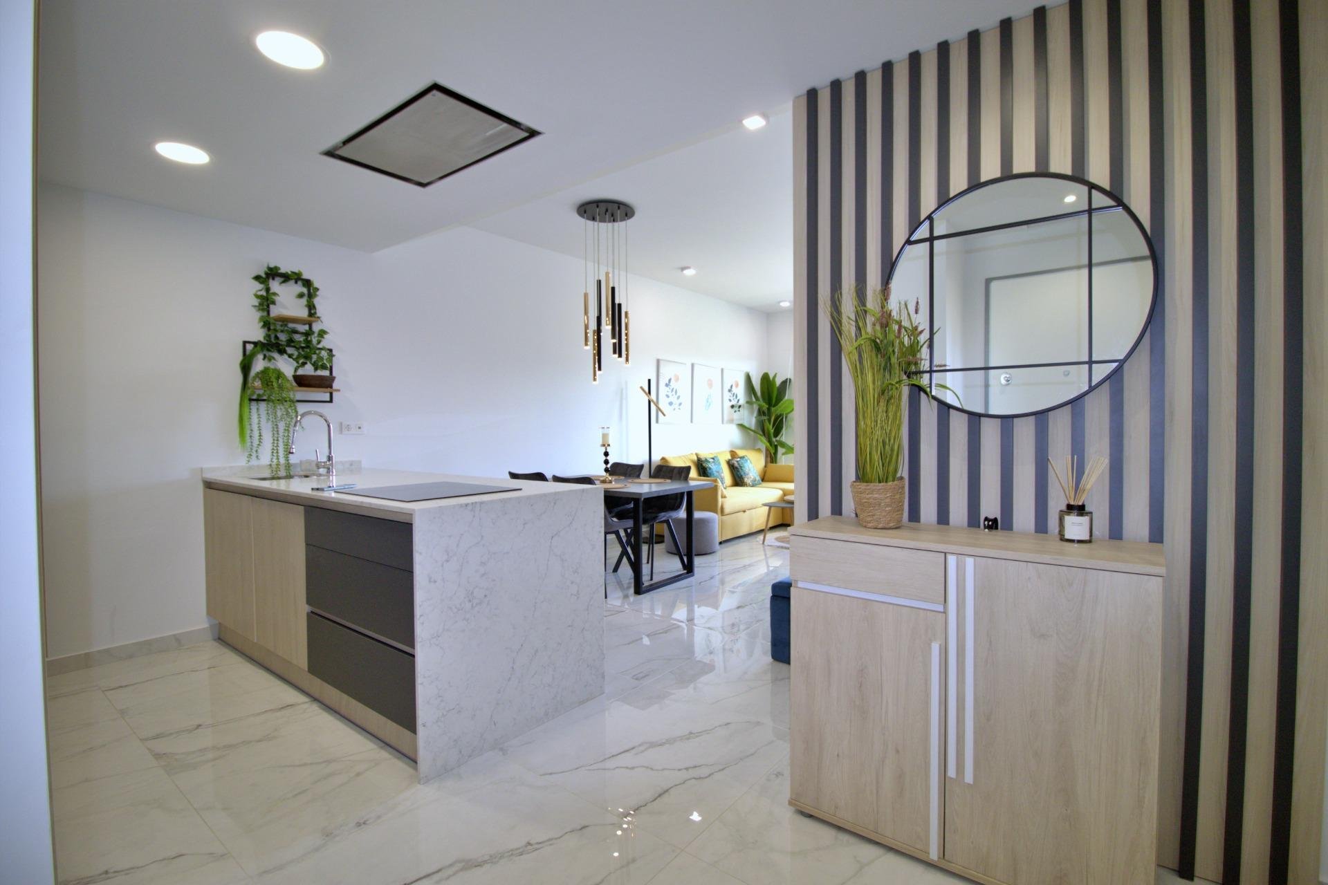 Revânzare - Apartament -
Orihuela Costa - Punta Prima