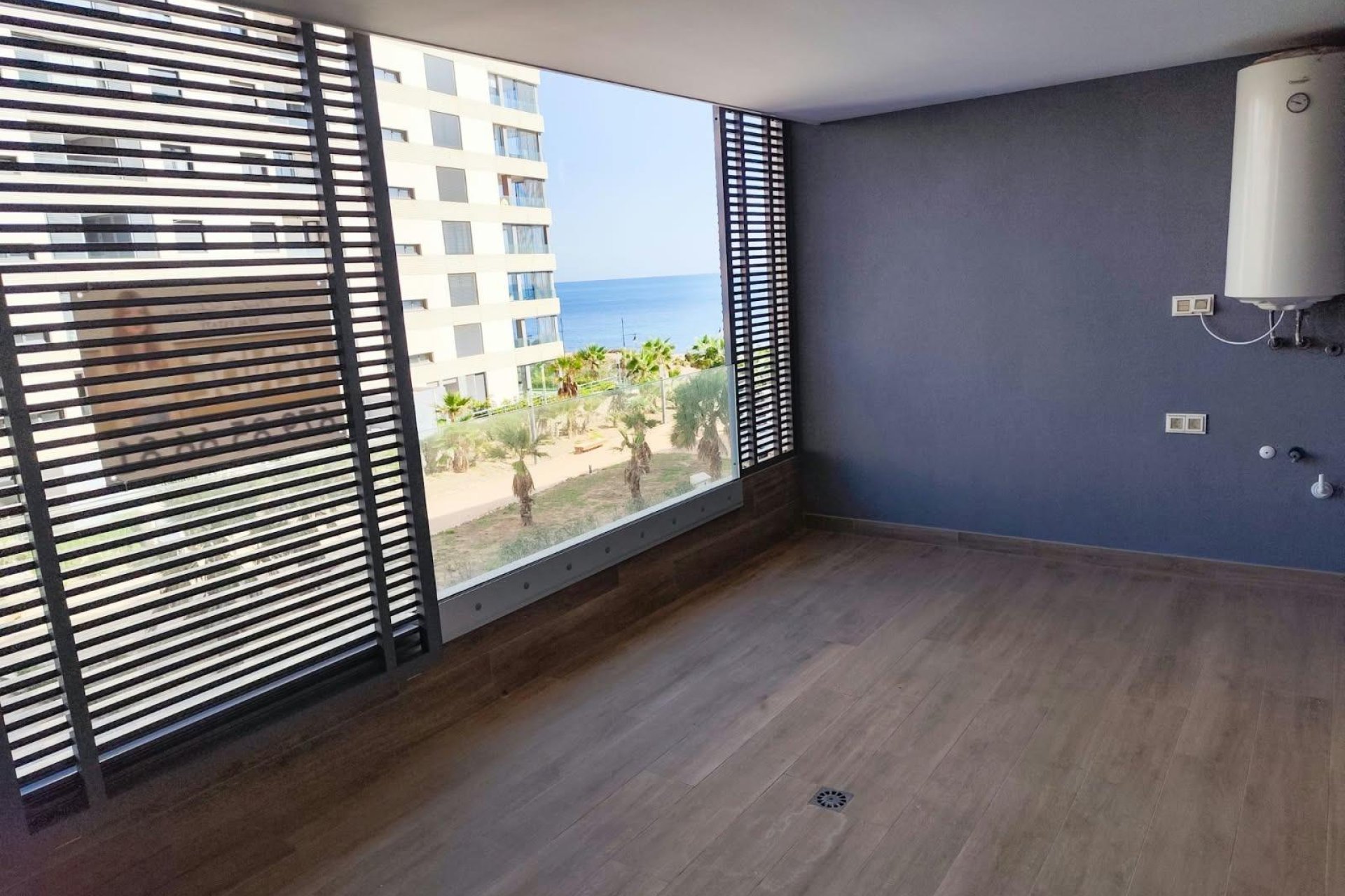 Revânzare - Apartament -
Orihuela Costa - Punta Prima