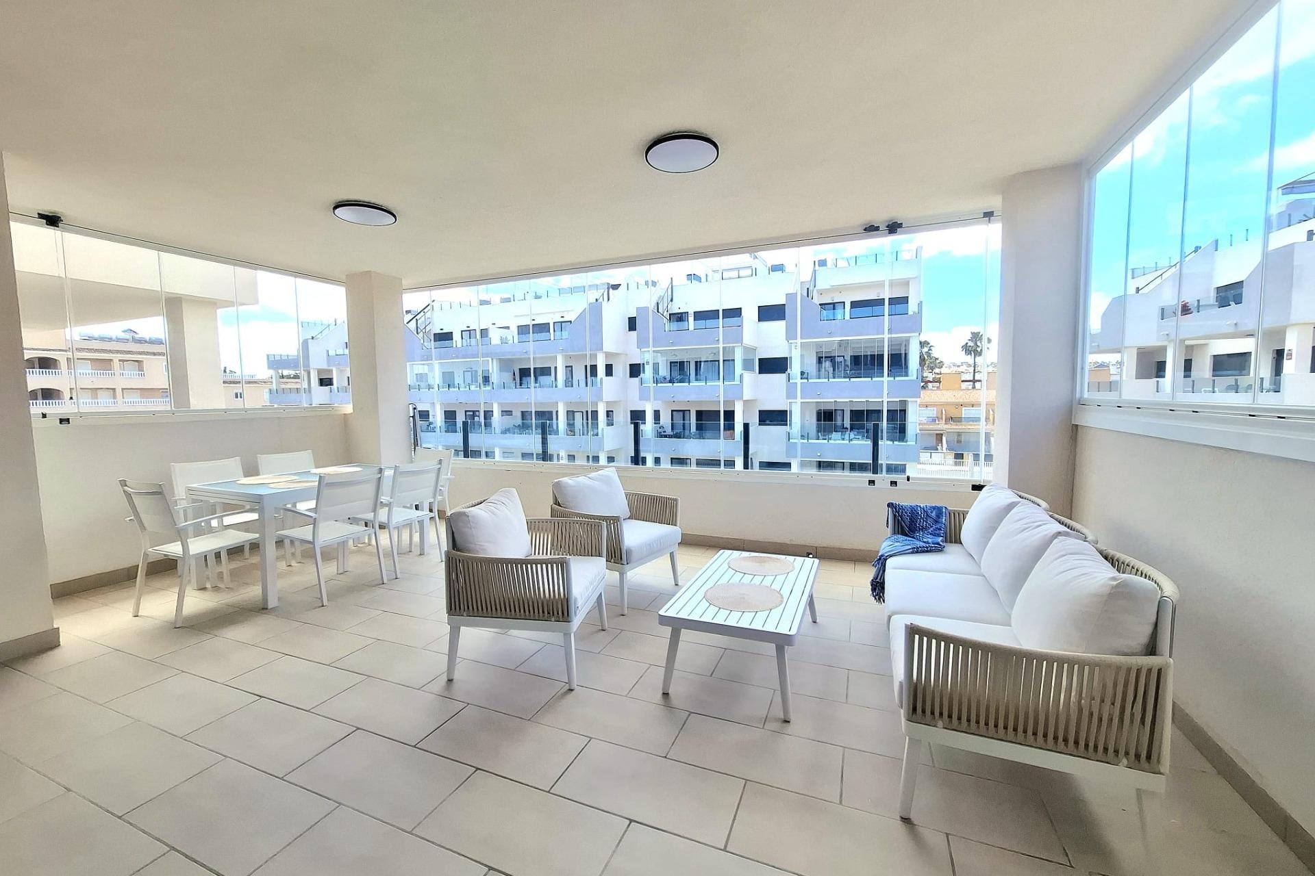 Revânzare - Apartament -
Orihuela Costa - Villamartín