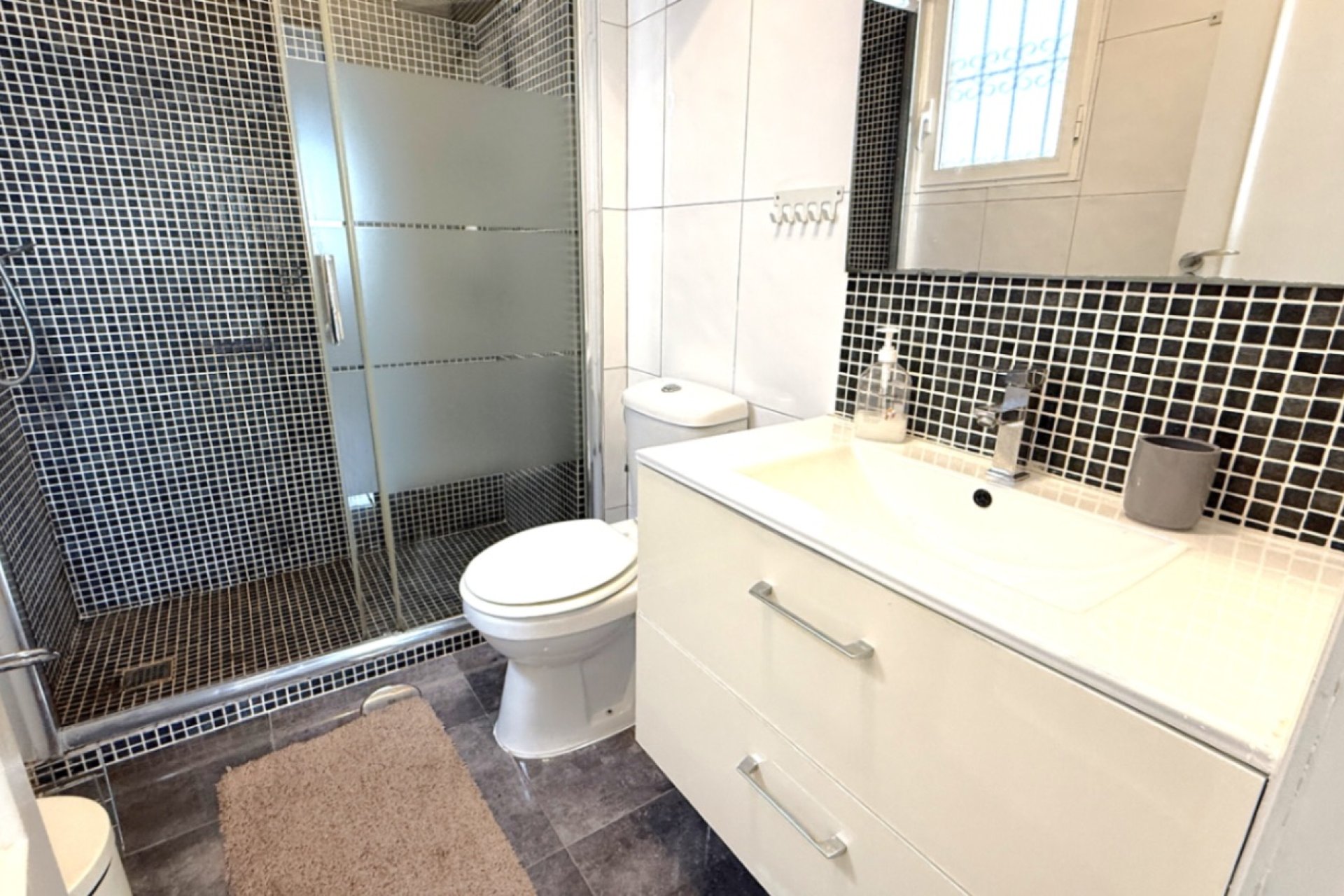 Revânzare - Apartament -
Orihuela - Inland