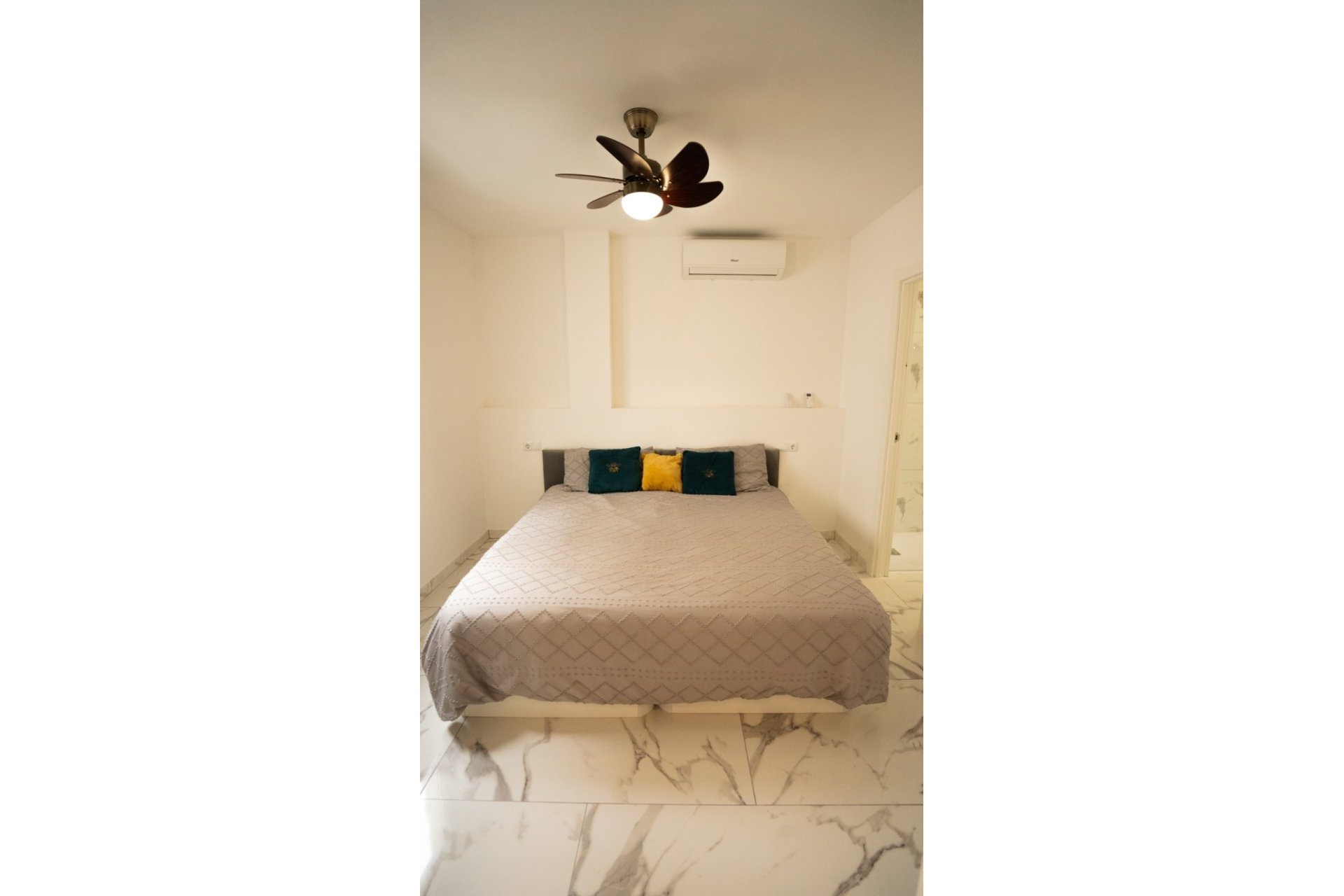 Revânzare - Apartament -
Orihuela - Inland