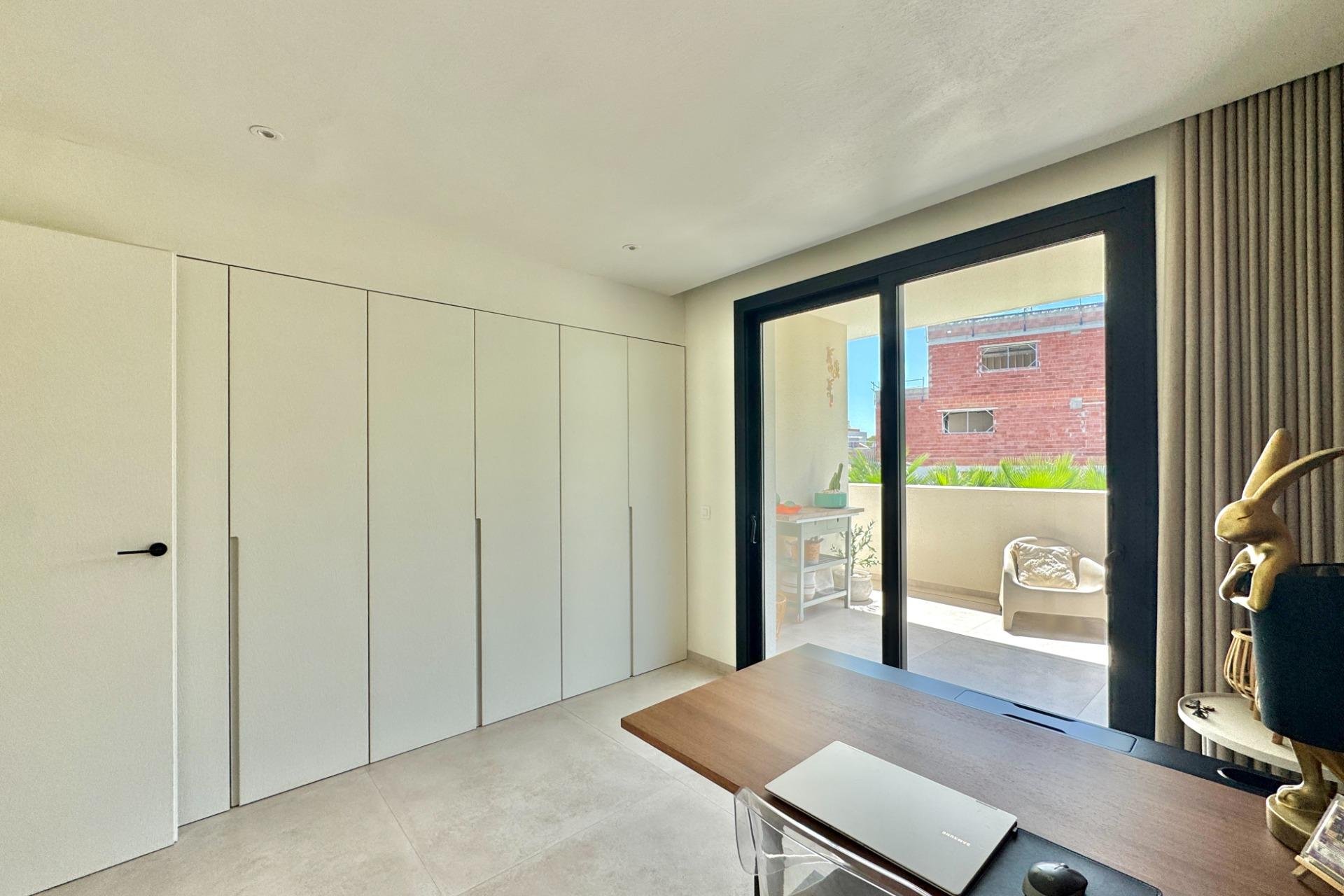Revânzare - Apartament -
Orihuela - Las Colinas Golf