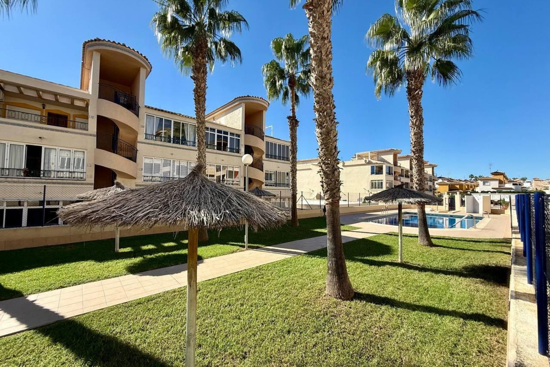 Revânzare - Apartament -
Orihuela - Los Balcones Y Los Altos