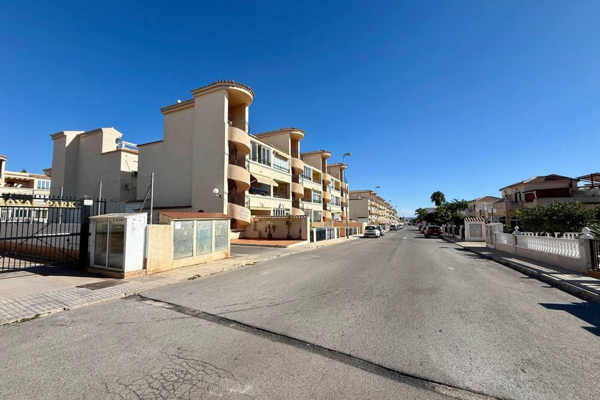 Revânzare - Apartament -
Orihuela - Los Balcones Y Los Altos