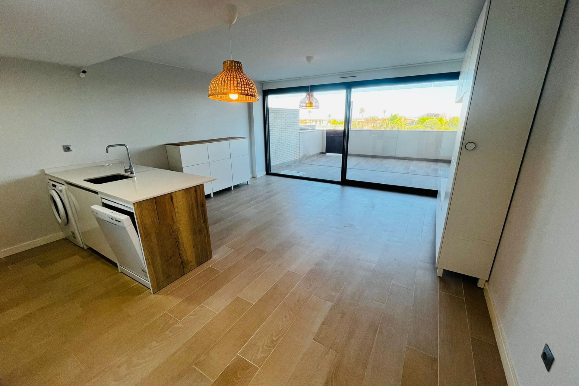 Revânzare - Apartament -
Playa Honda - Costa Calida