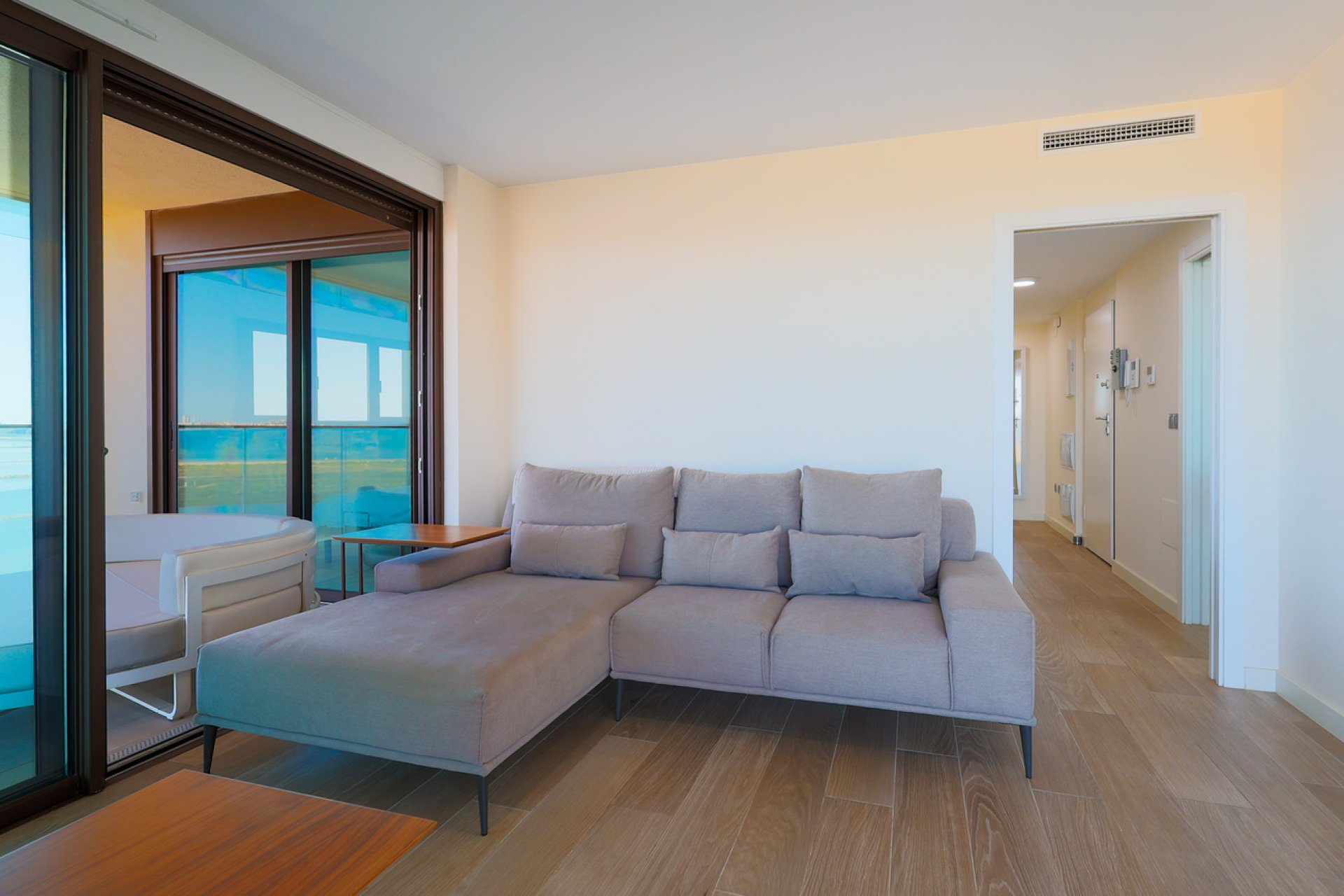 Revânzare - Apartament -
Playa Honda - Costa Calida