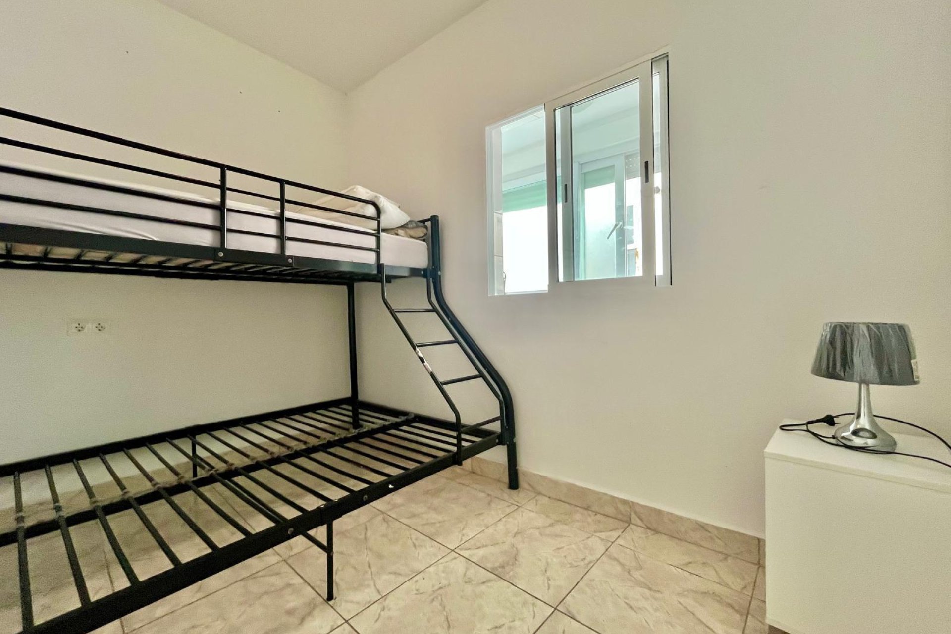 Revânzare - Apartament -
Rojales