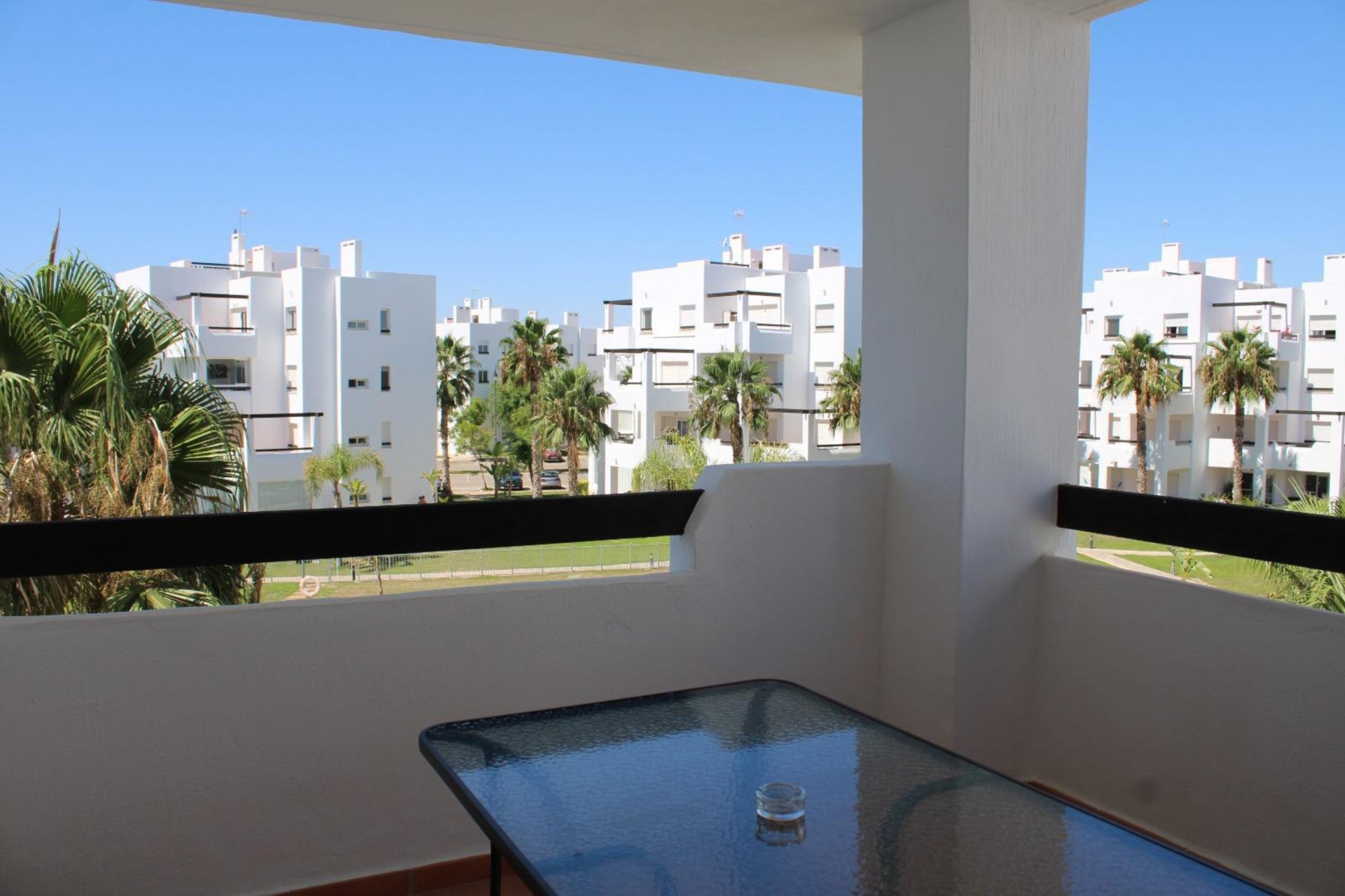 Revânzare - Apartament -
Roldan - Inland