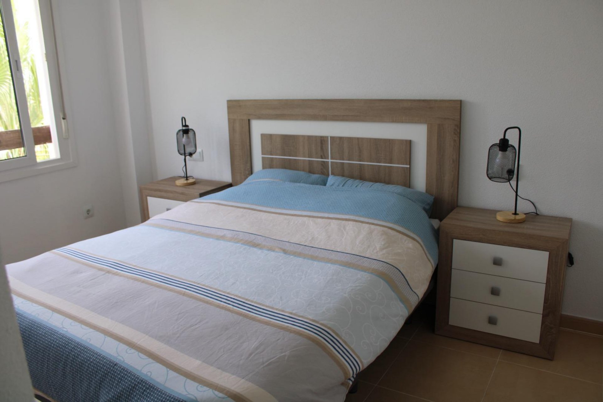 Revânzare - Apartament -
Roldan - Inland