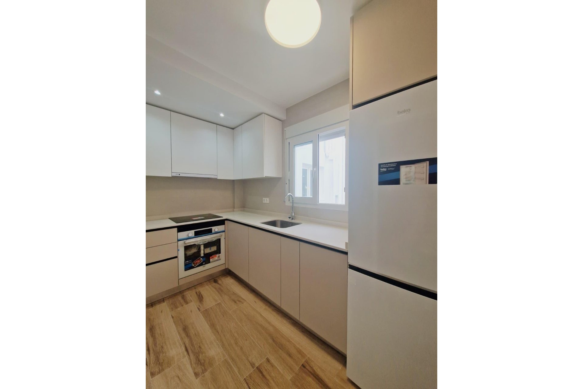 Revânzare - Apartament -
San Fulgencio - centro