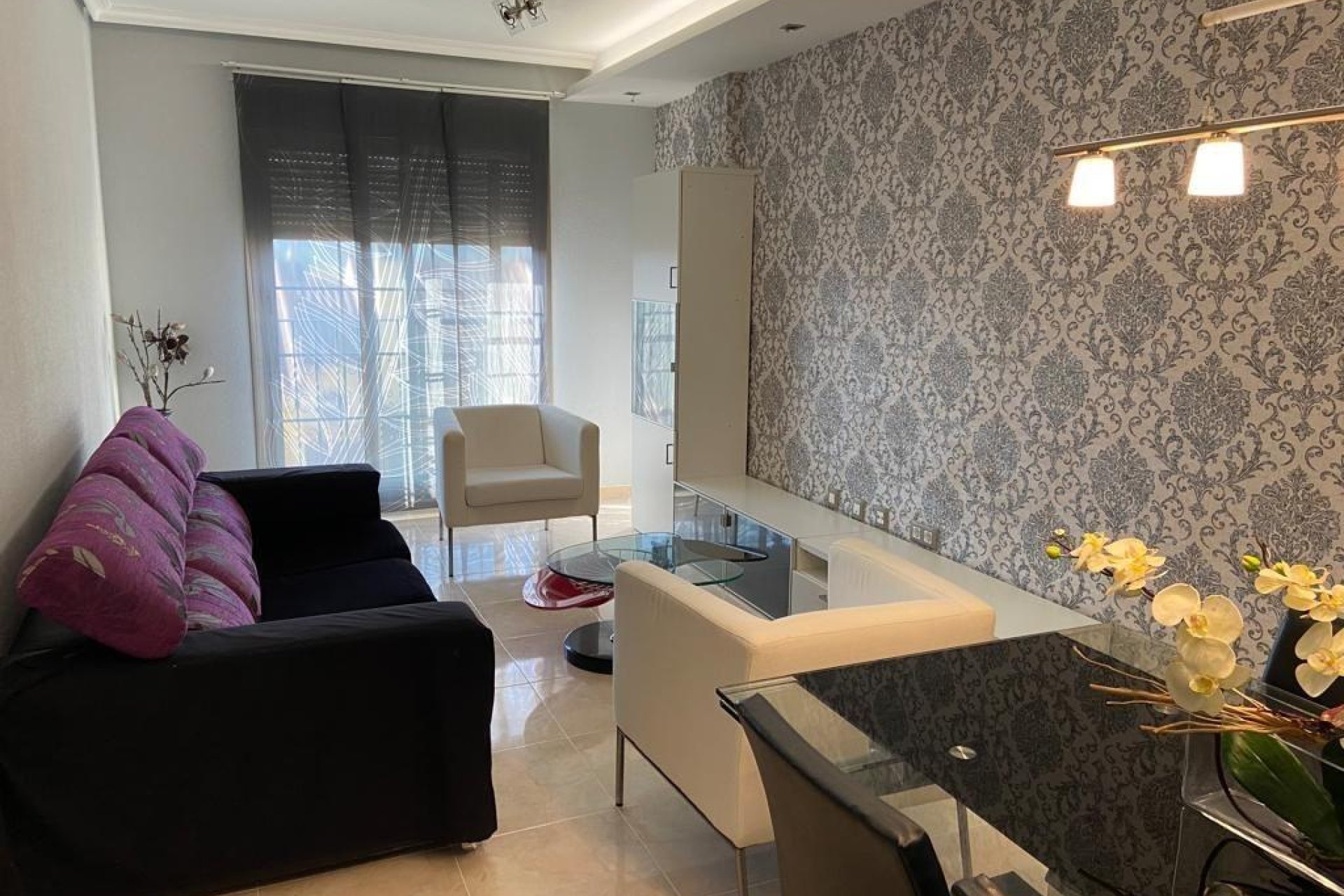 Revânzare - Apartament -
San Isidro