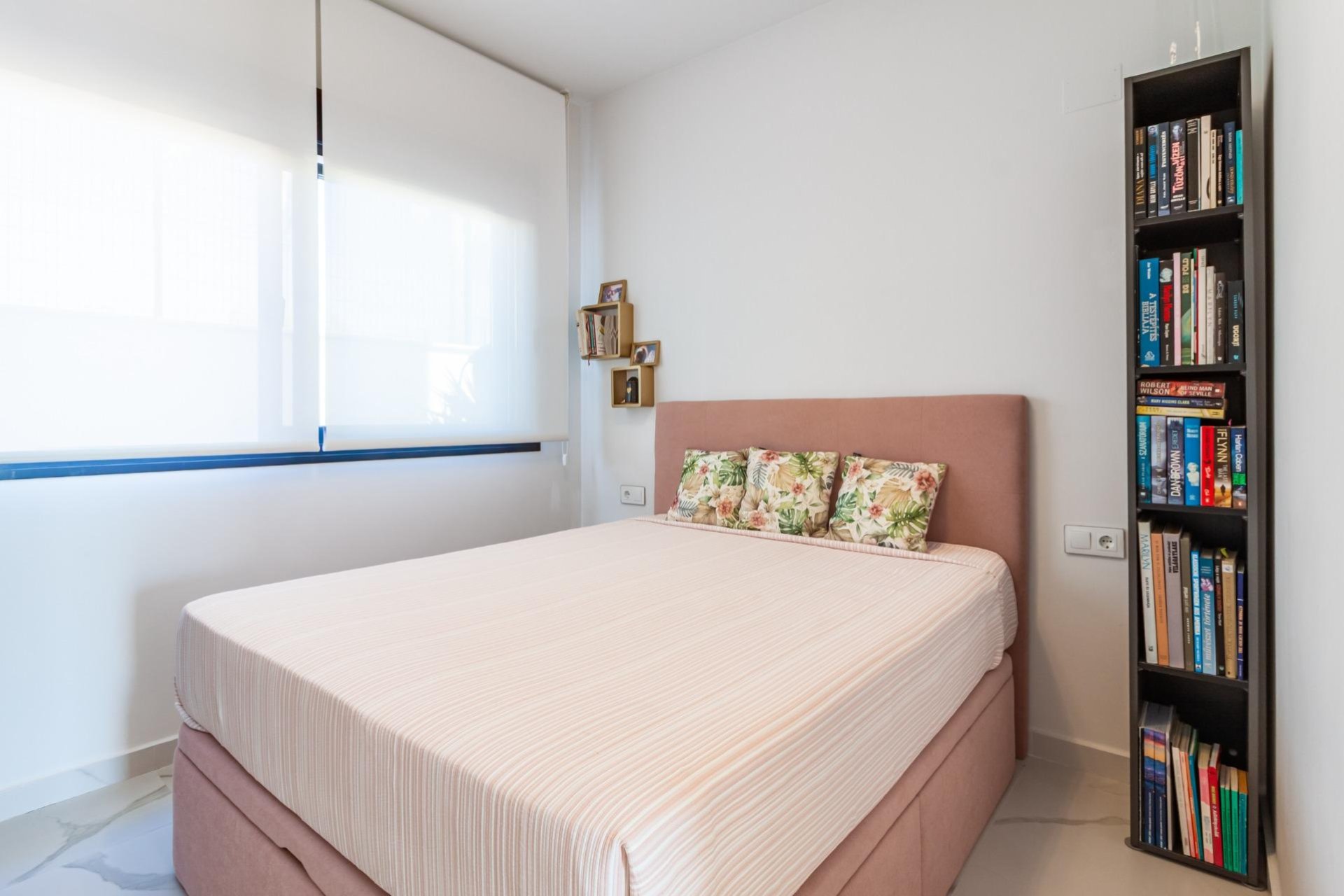 Revânzare - Apartament -
San Miguel de Salinas - Bellavista