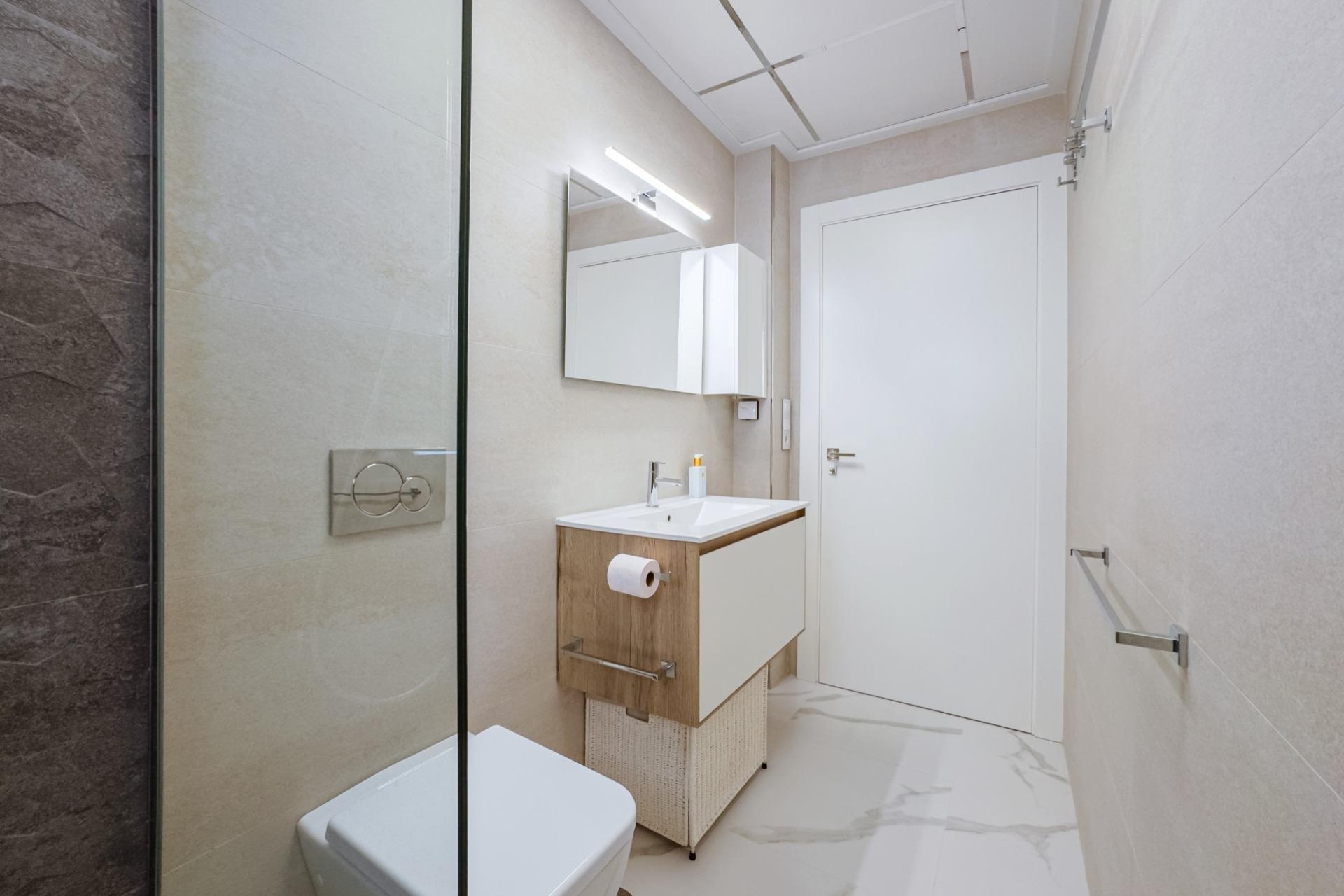 Revânzare - Apartament -
San Miguel de Salinas - Bellavista