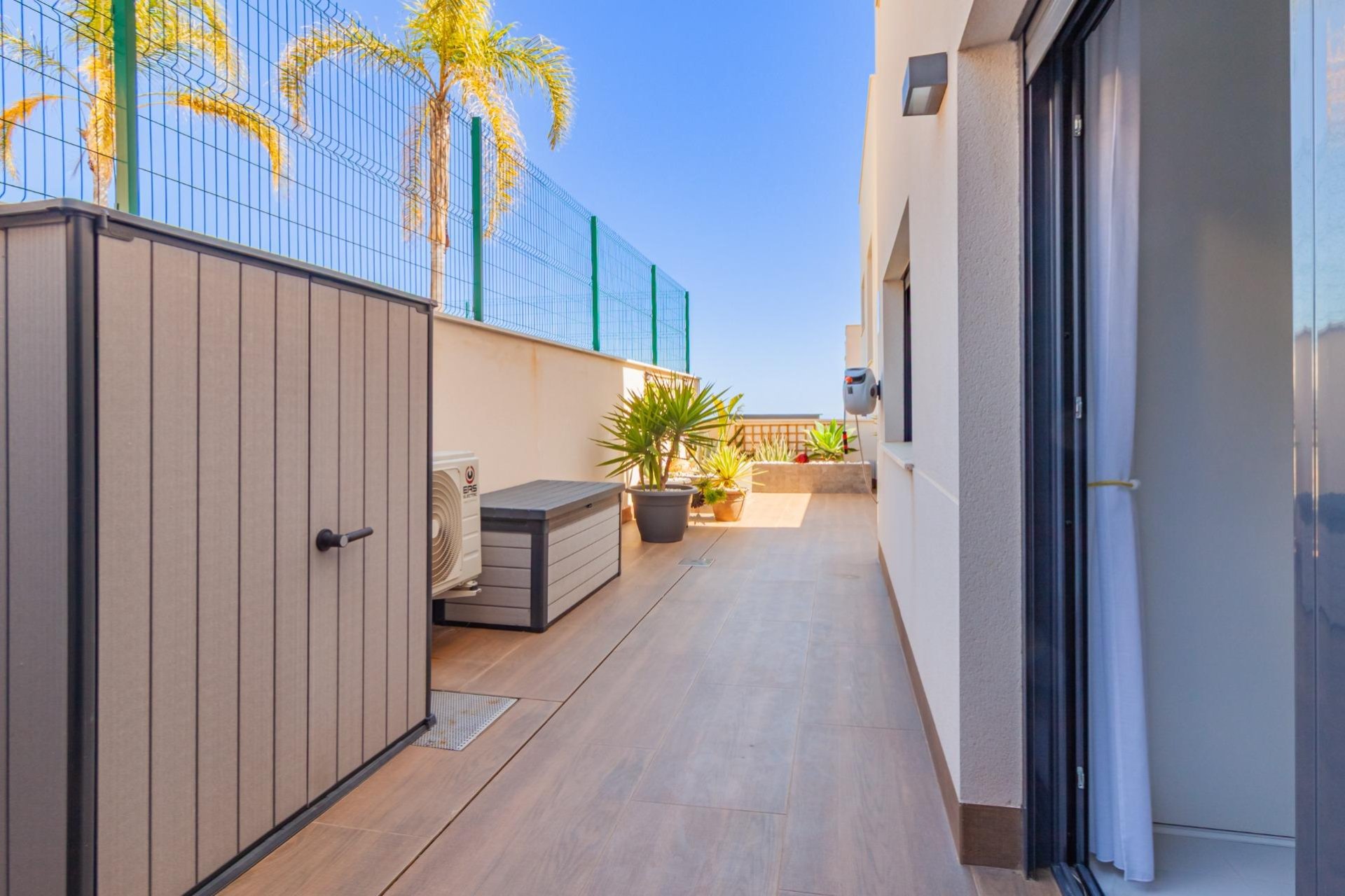 Revânzare - Apartament -
San Miguel de Salinas - Bellavista