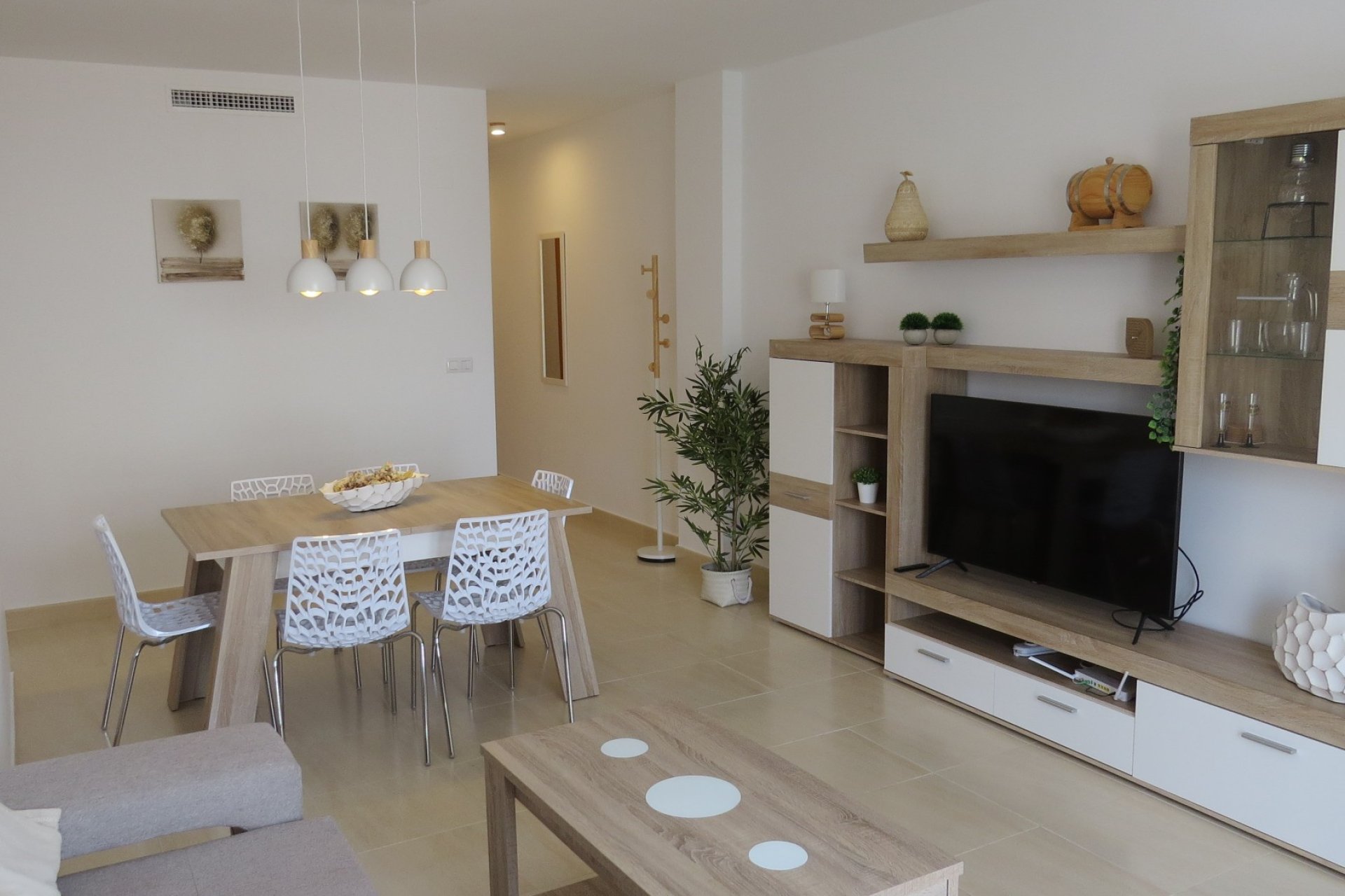 Revânzare - Apartament -
San Miguel de Salinas - Inland