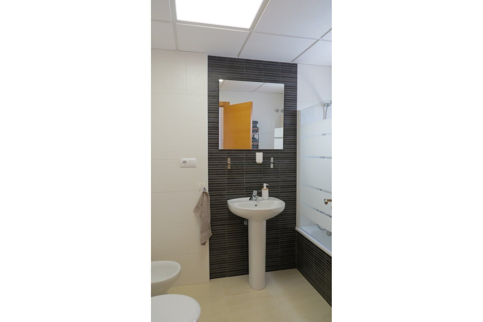 Revânzare - Apartament -
San Miguel de Salinas - Inland