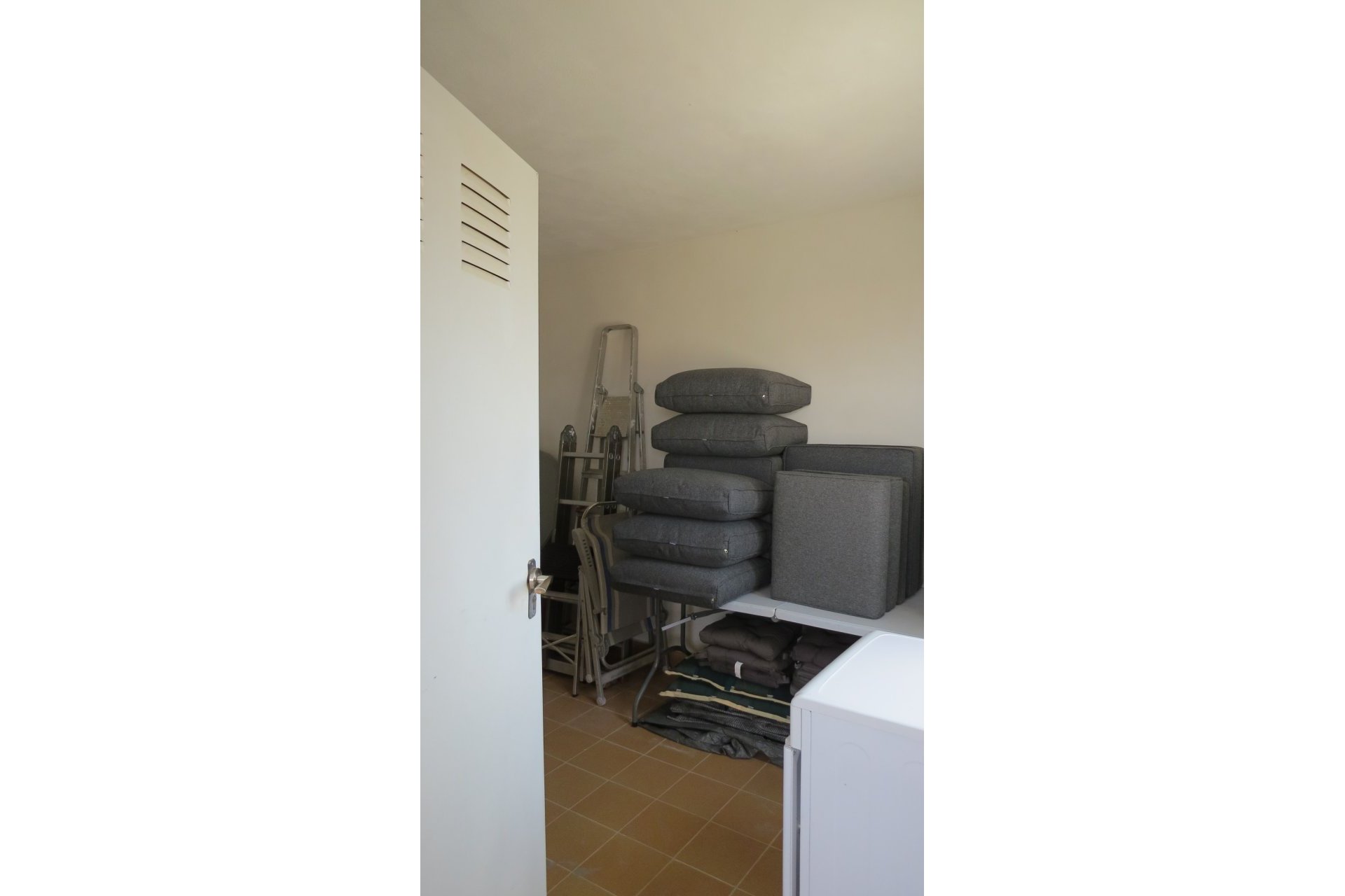 Revânzare - Apartament -
San Miguel de Salinas - Inland