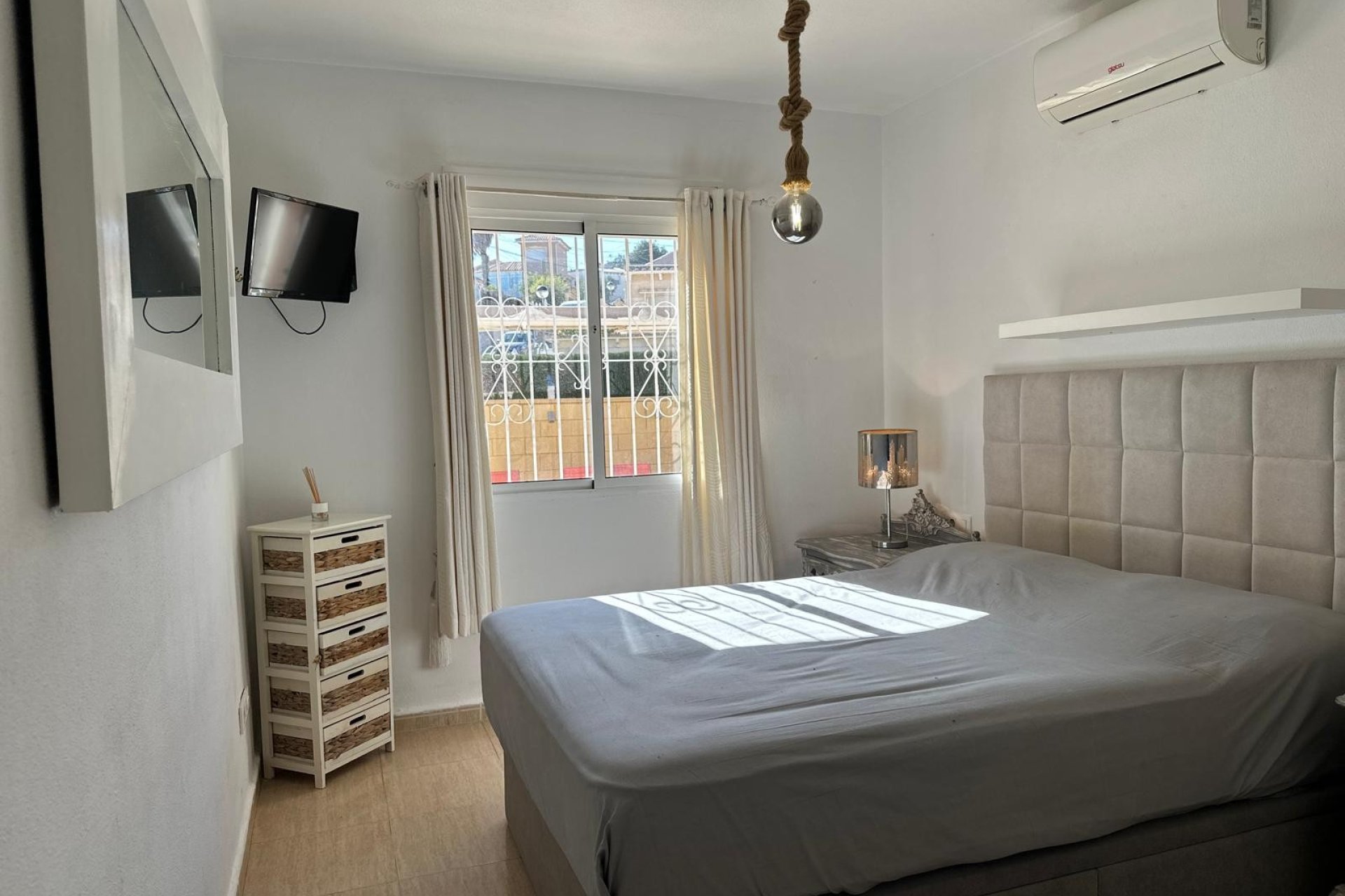 Revânzare - Apartament -
San Miguel de Salinas - Inland