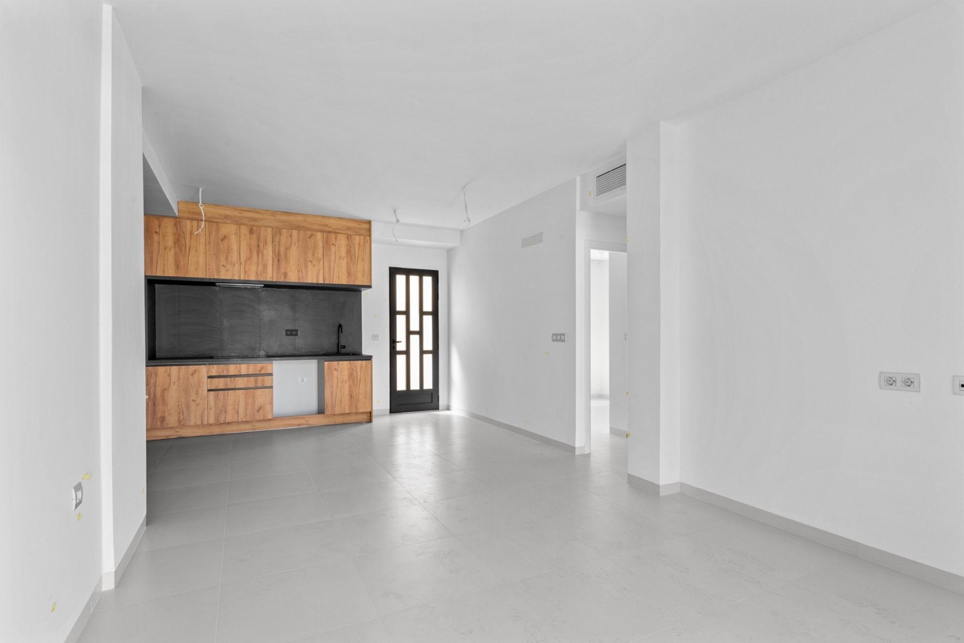 Revânzare - Apartament -
San Miguel de Salinas - Inland