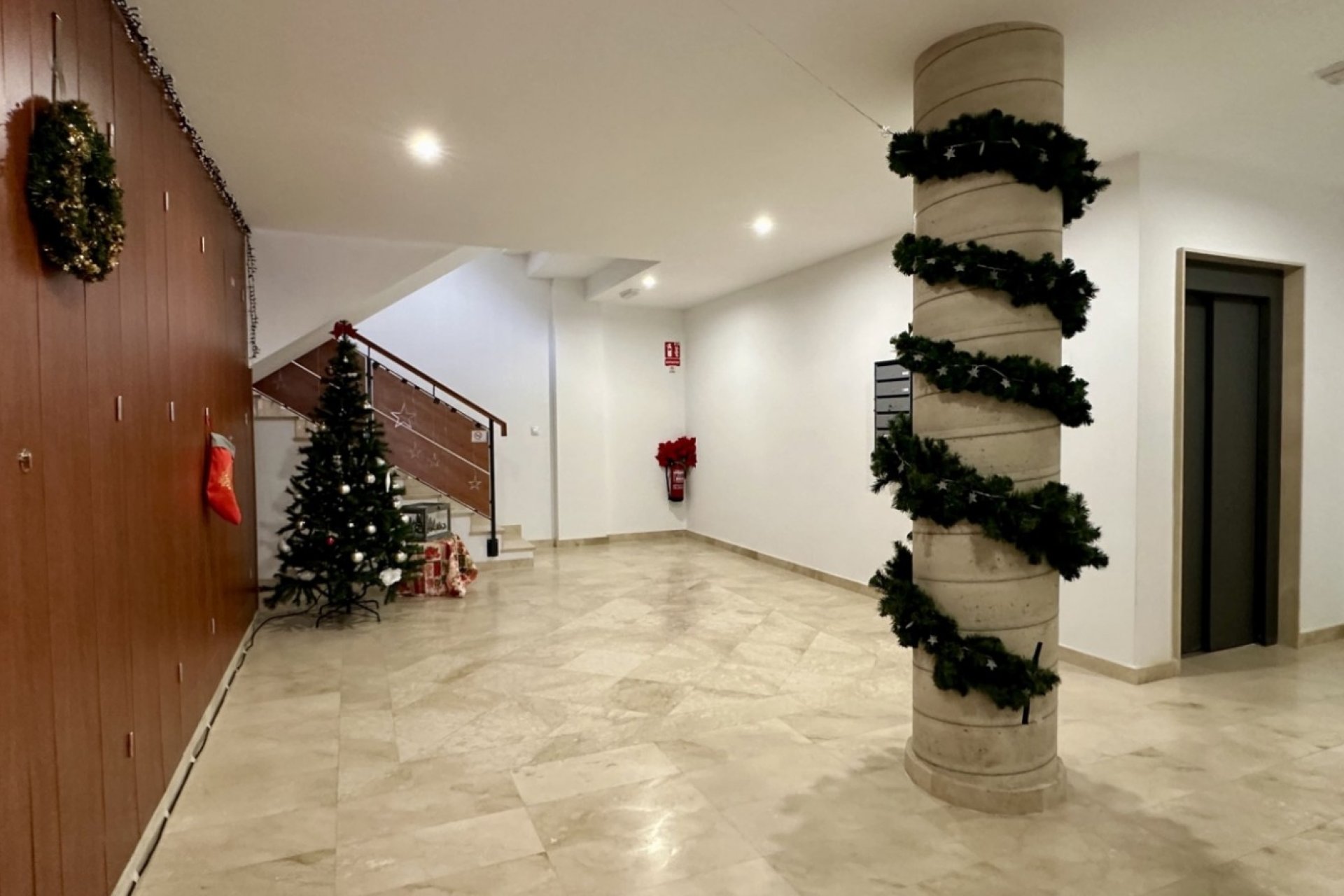 Revânzare - Apartament -
San Miguel de Salinas - Inland