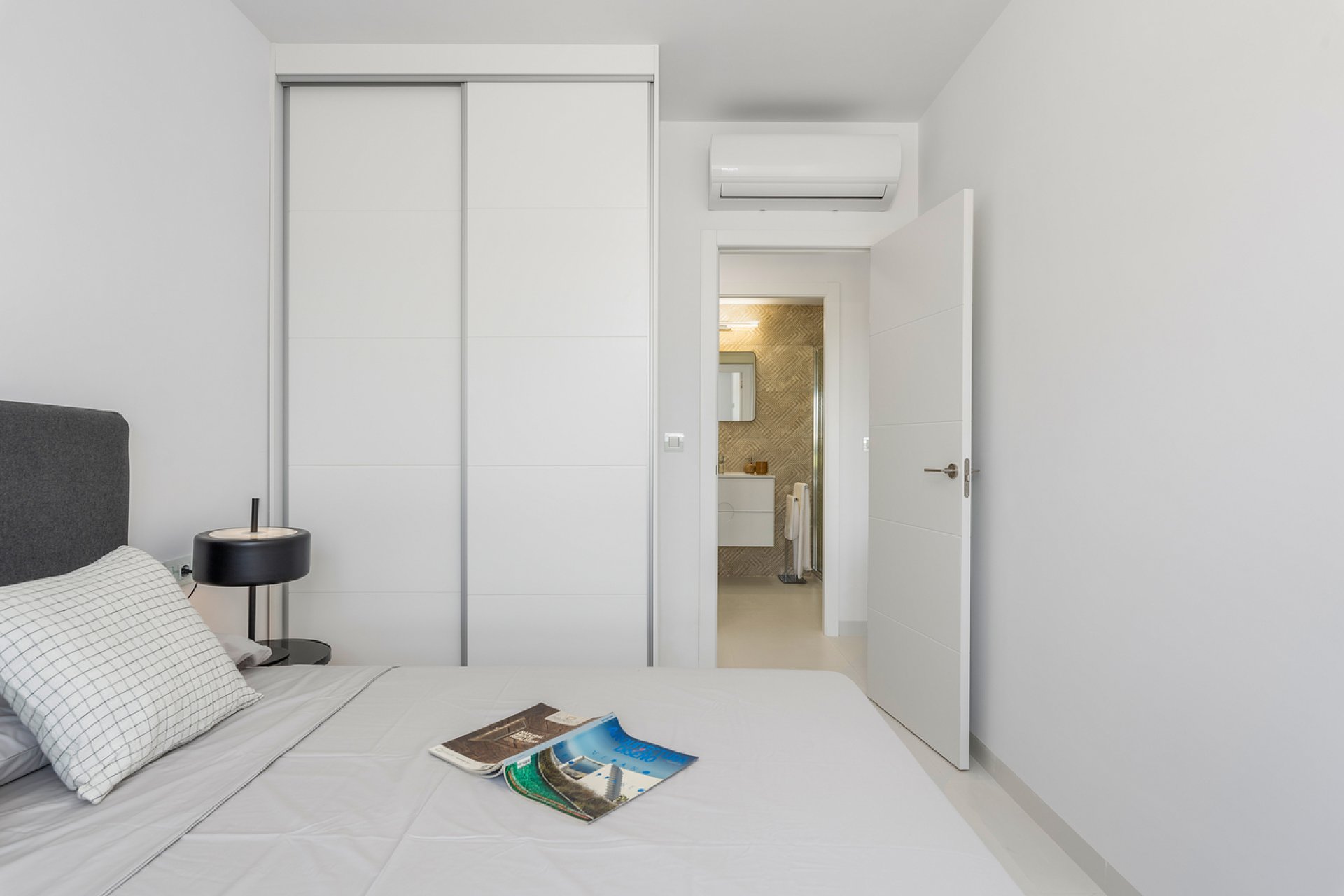 Revânzare - Apartament -
San Miguel de Salinas - Inland