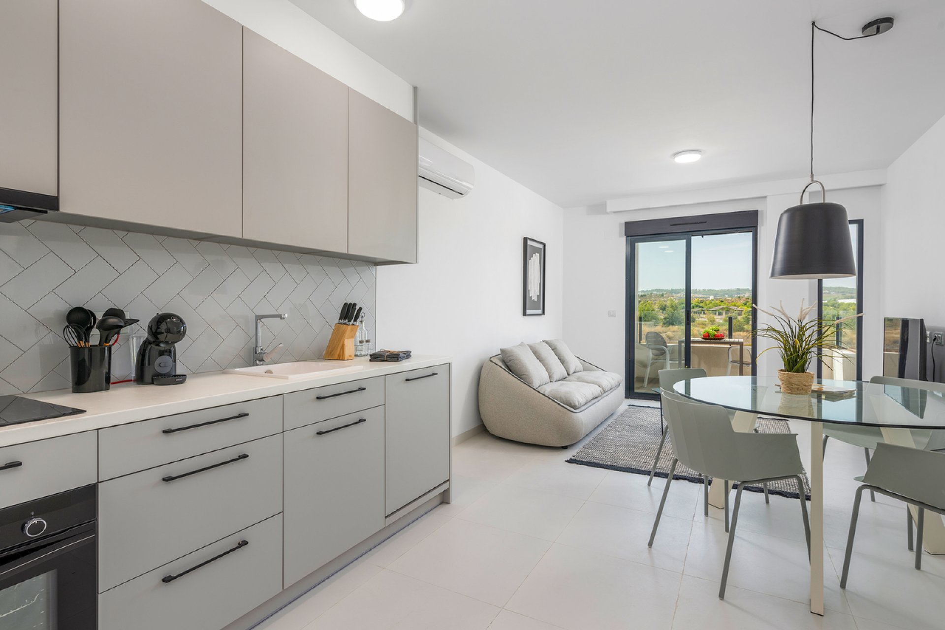 Revânzare - Apartament -
San Miguel de Salinas - Inland