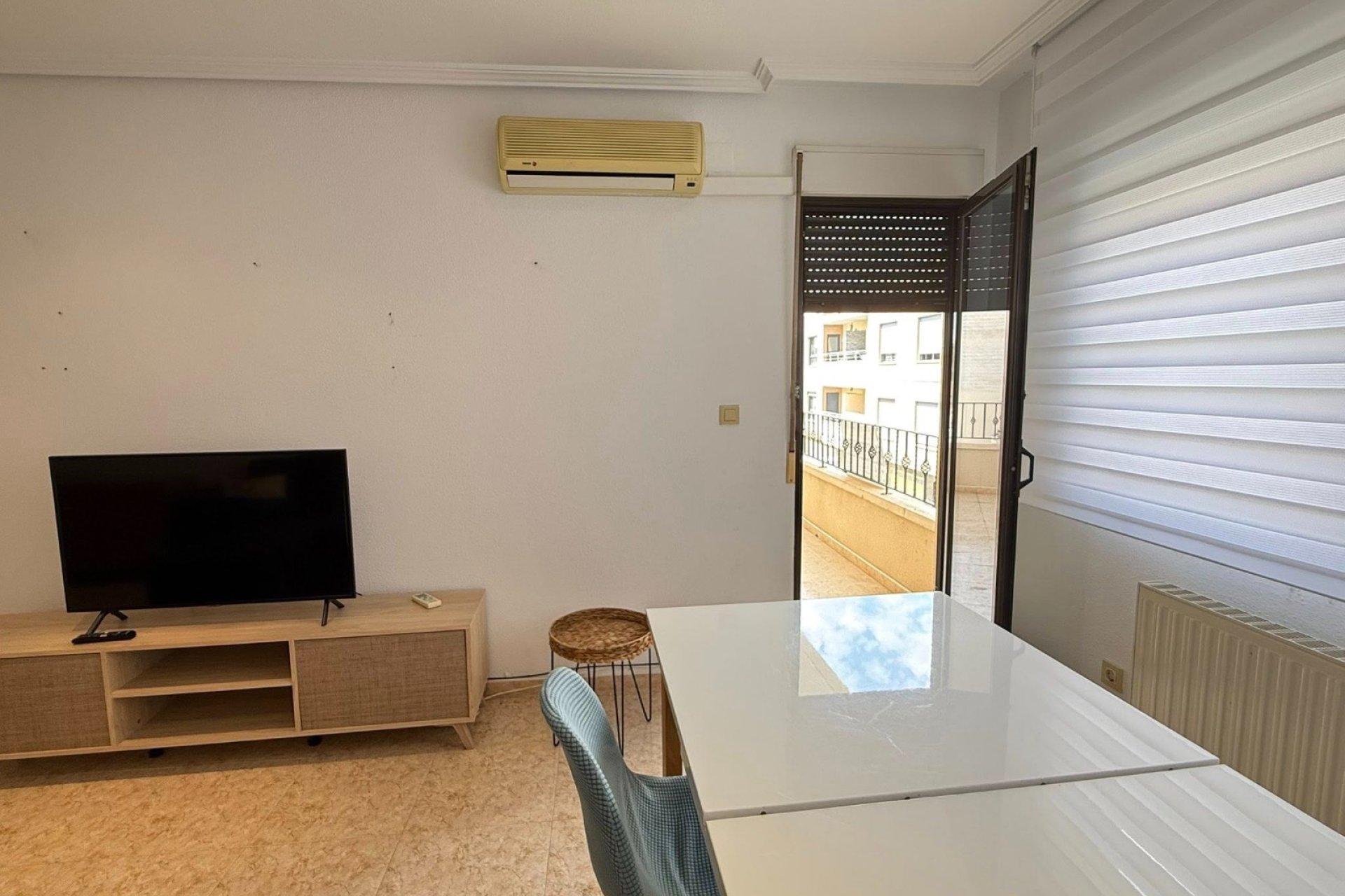 Revânzare - Apartament -
San Miguel de Salinas - Inland