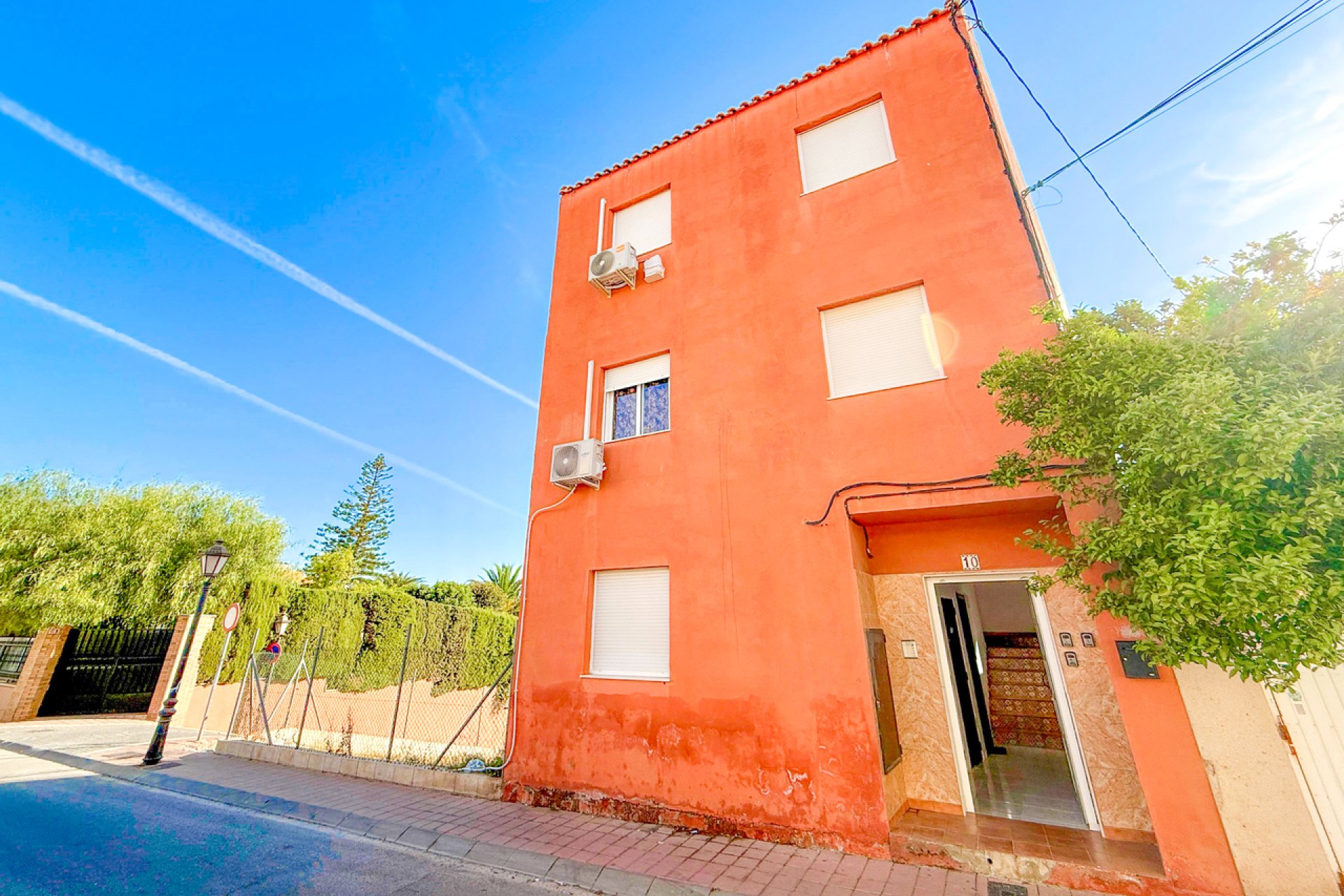 Revânzare - Apartament -
San Miguel de Salinas - Inland