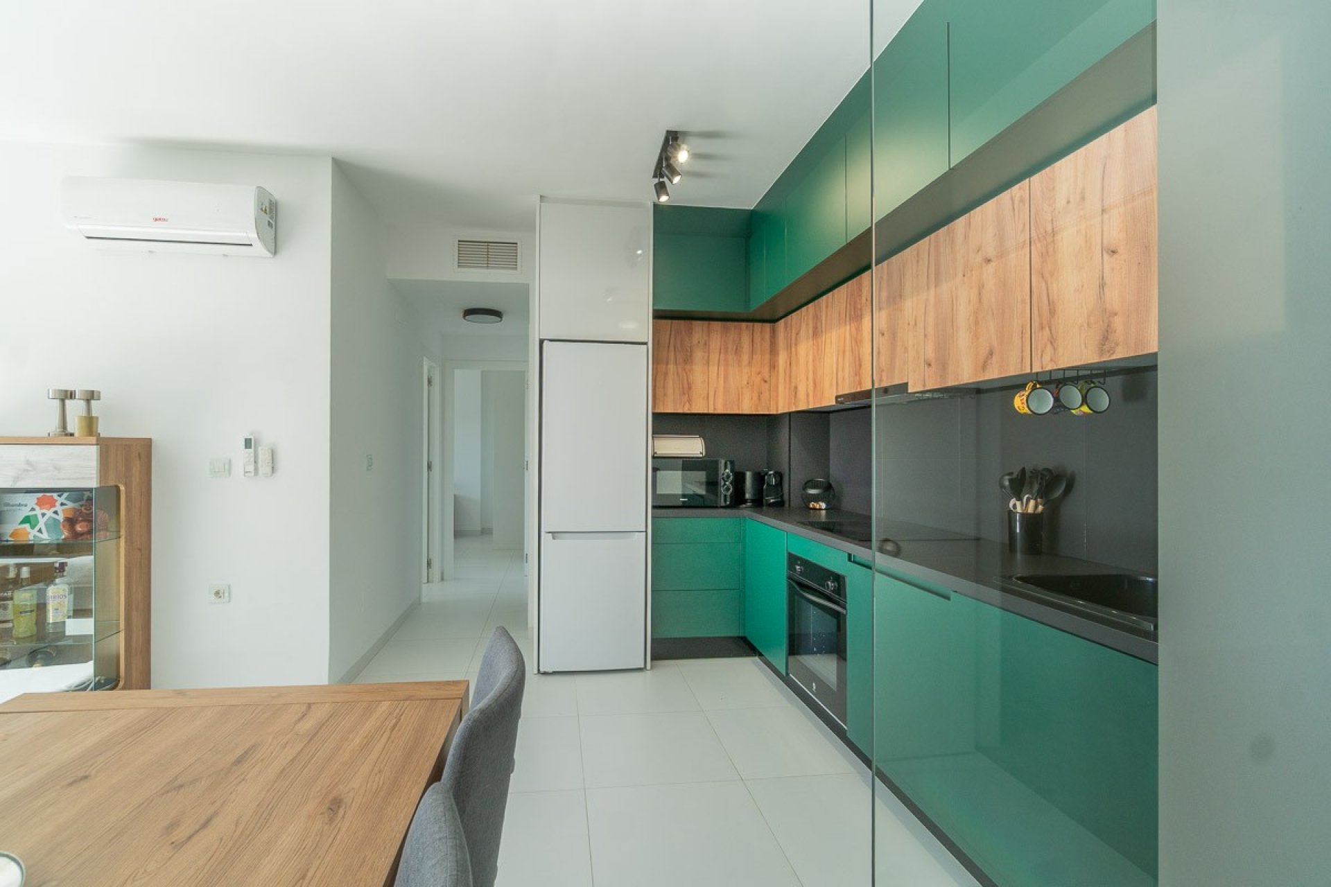 Revânzare - Apartament -
San Miguel de Salinas - Inland