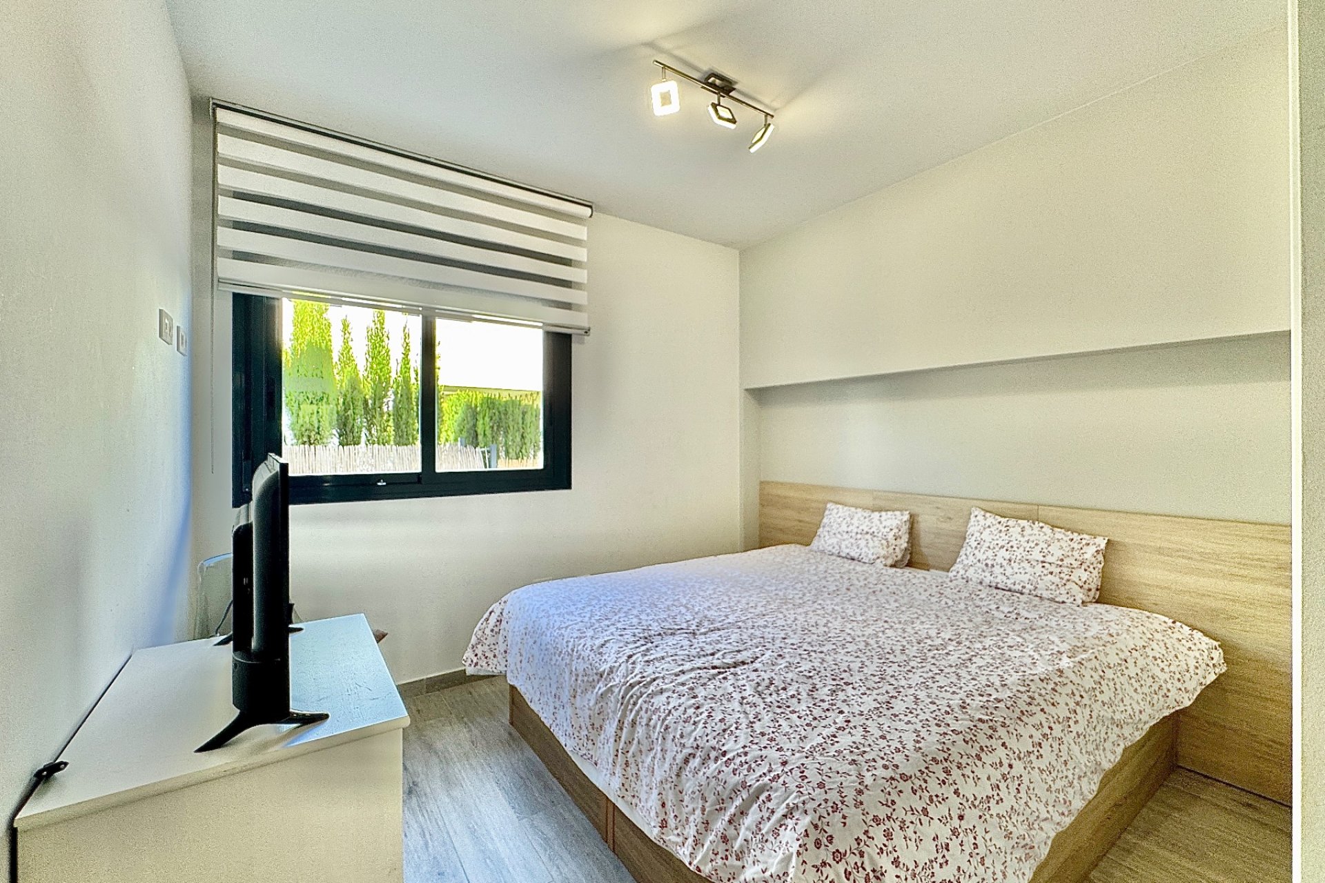 Revânzare - Apartament -
San Miguel de Salinas - Inland