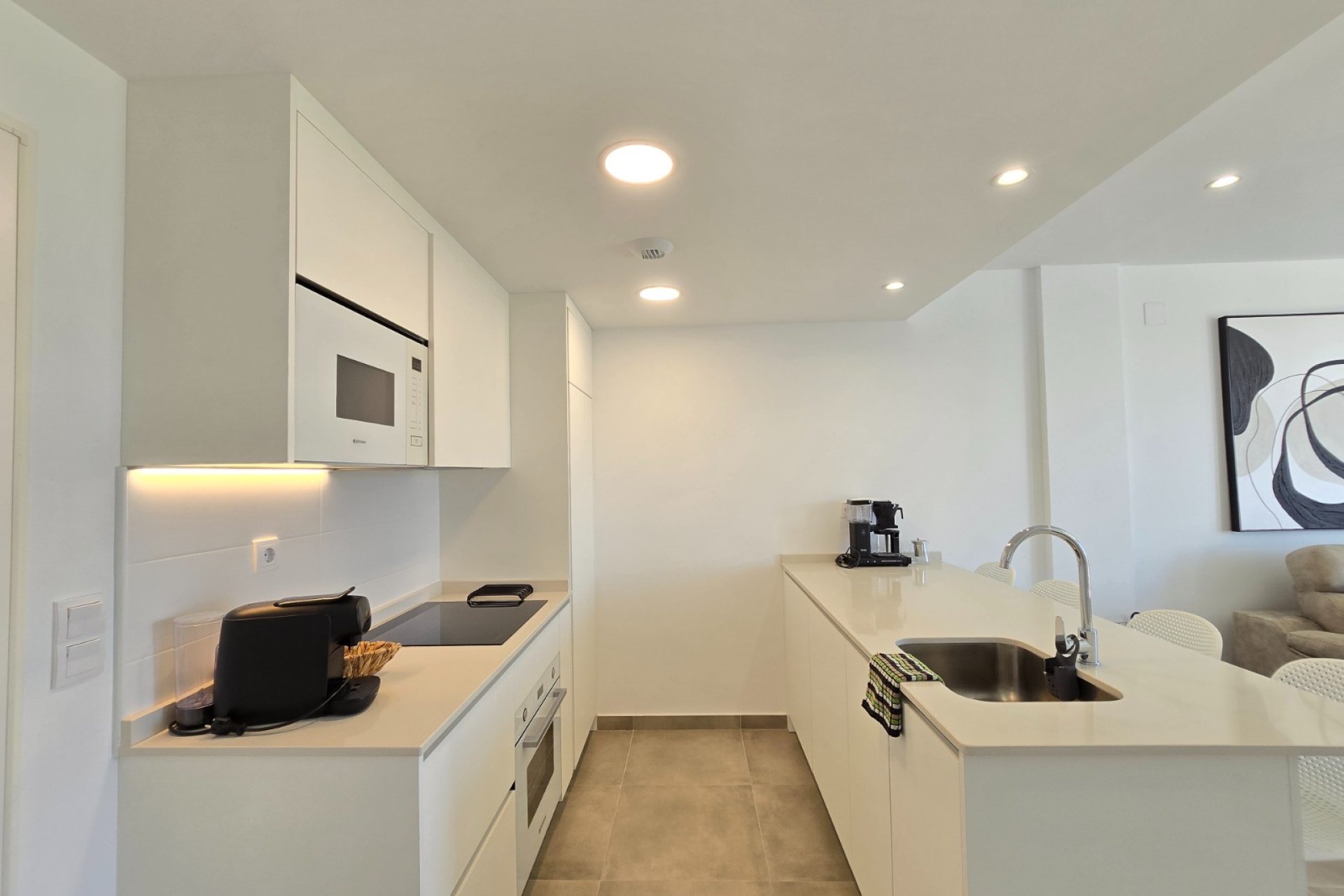 Revânzare - Apartament -
Santa Rosalia - Inland