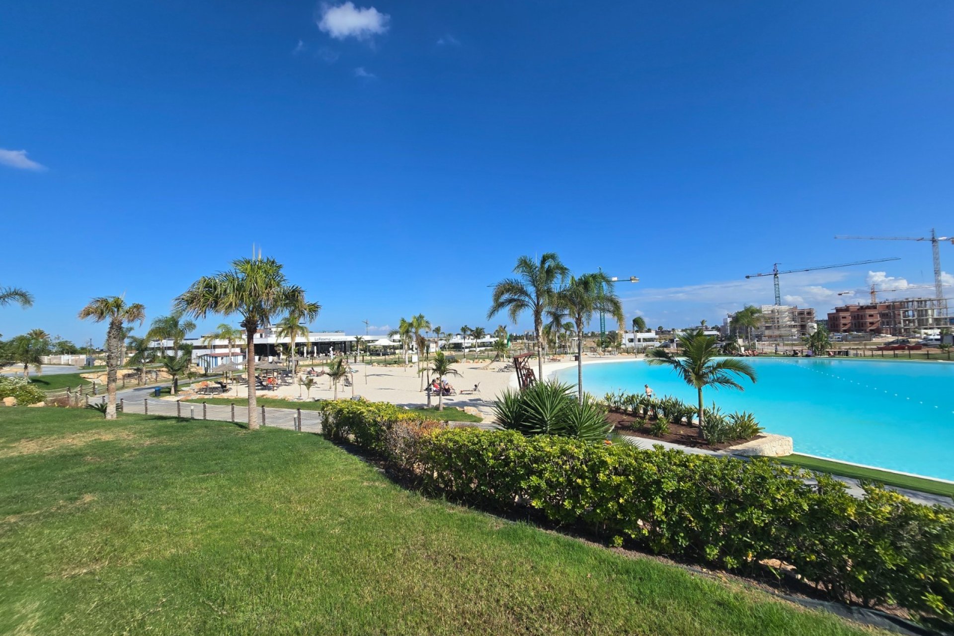Revânzare - Apartament -
Santa Rosalia - Inland