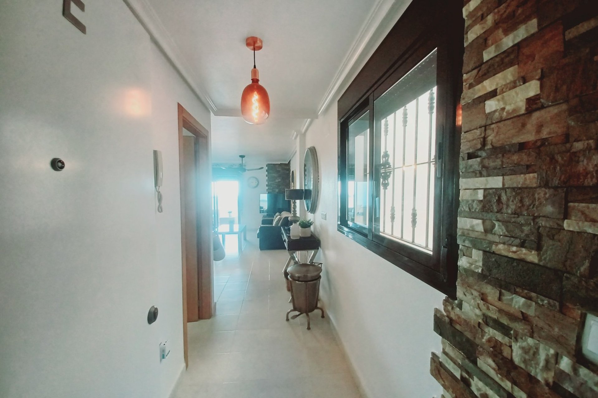 Revânzare - Apartament -
Sucina - Inland