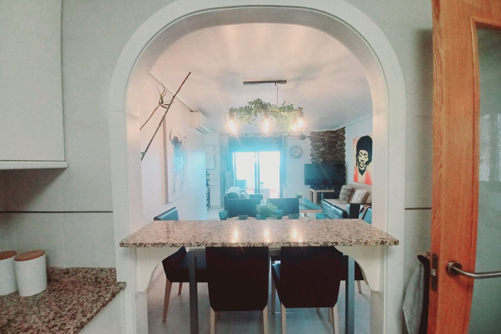 Revânzare - Apartament -
Sucina - Inland