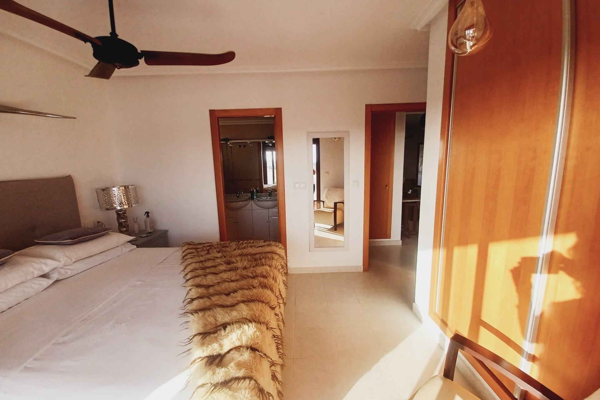 Revânzare - Apartament -
Sucina - Inland