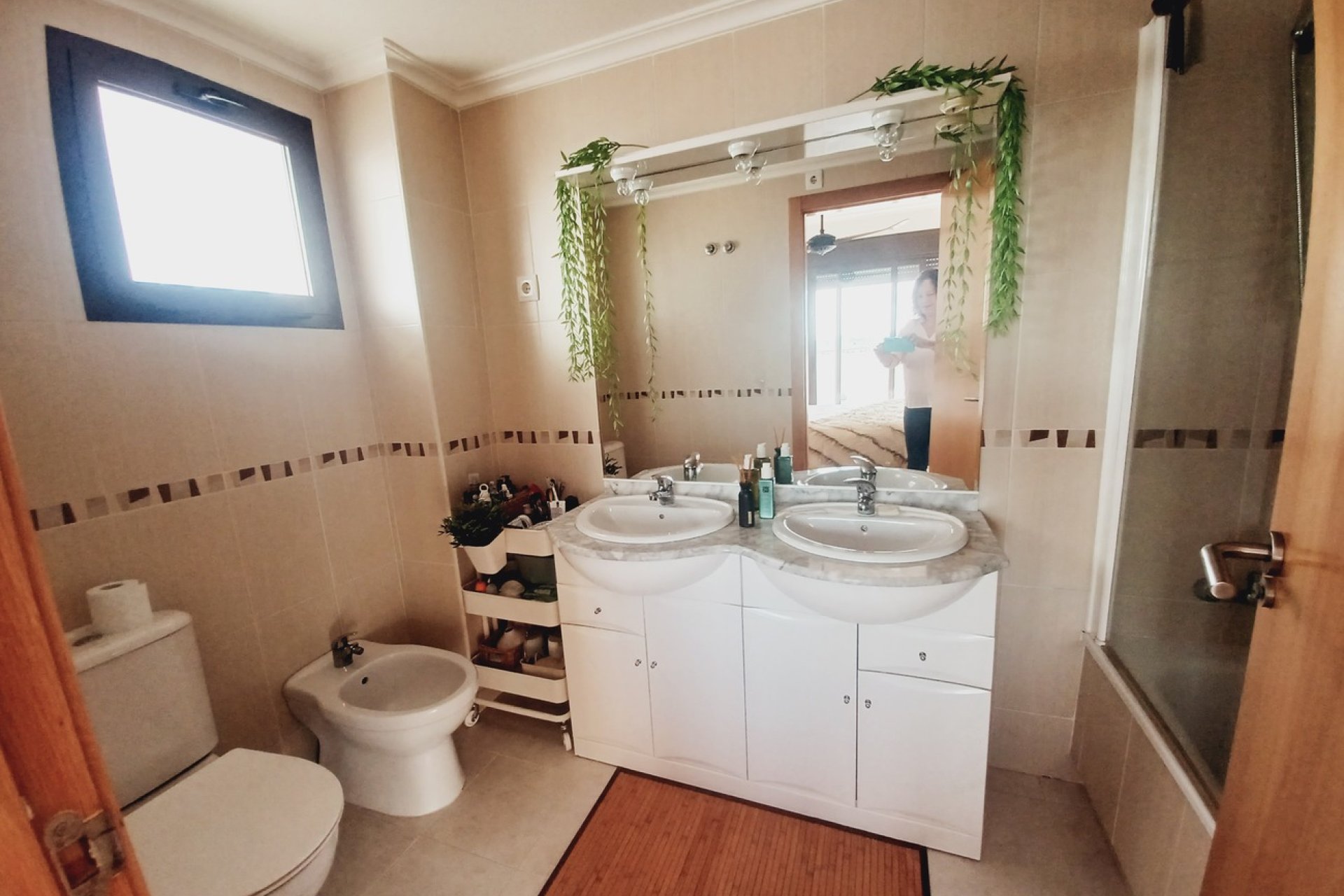 Revânzare - Apartament -
Sucina - Inland