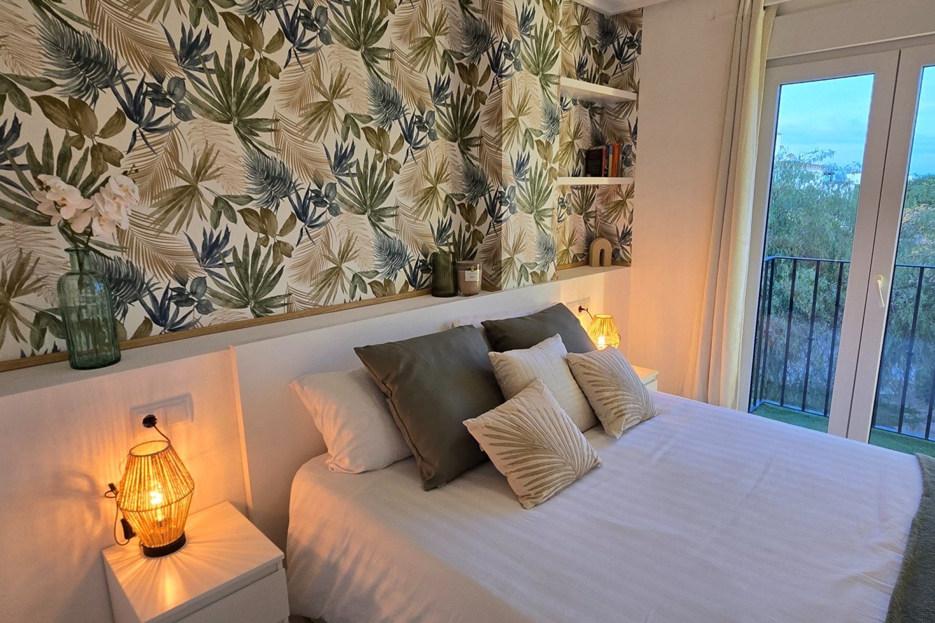 Revânzare - Apartament -
Sucina - Inland