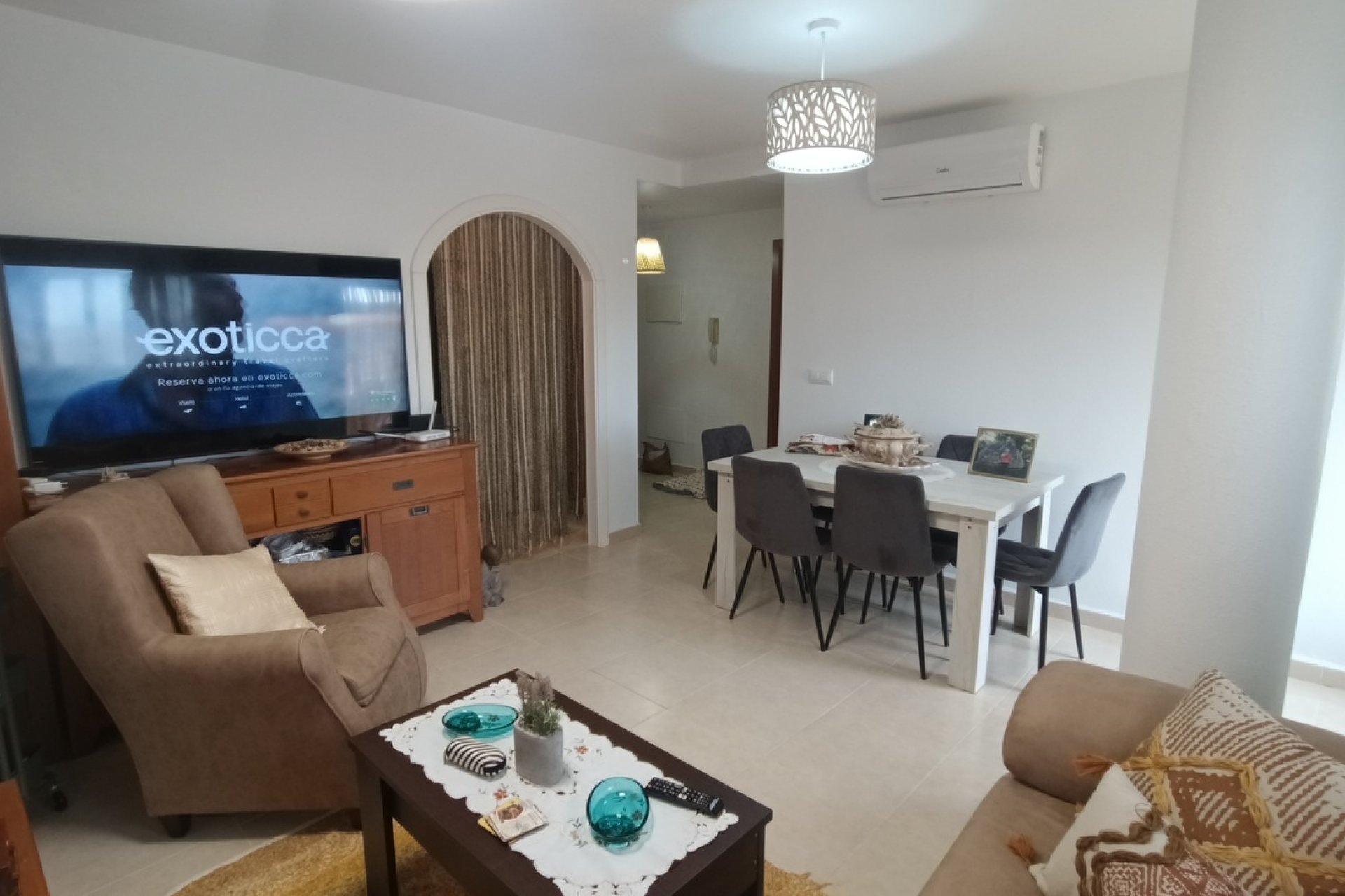 Revânzare - Apartament -
Sucina - Inland