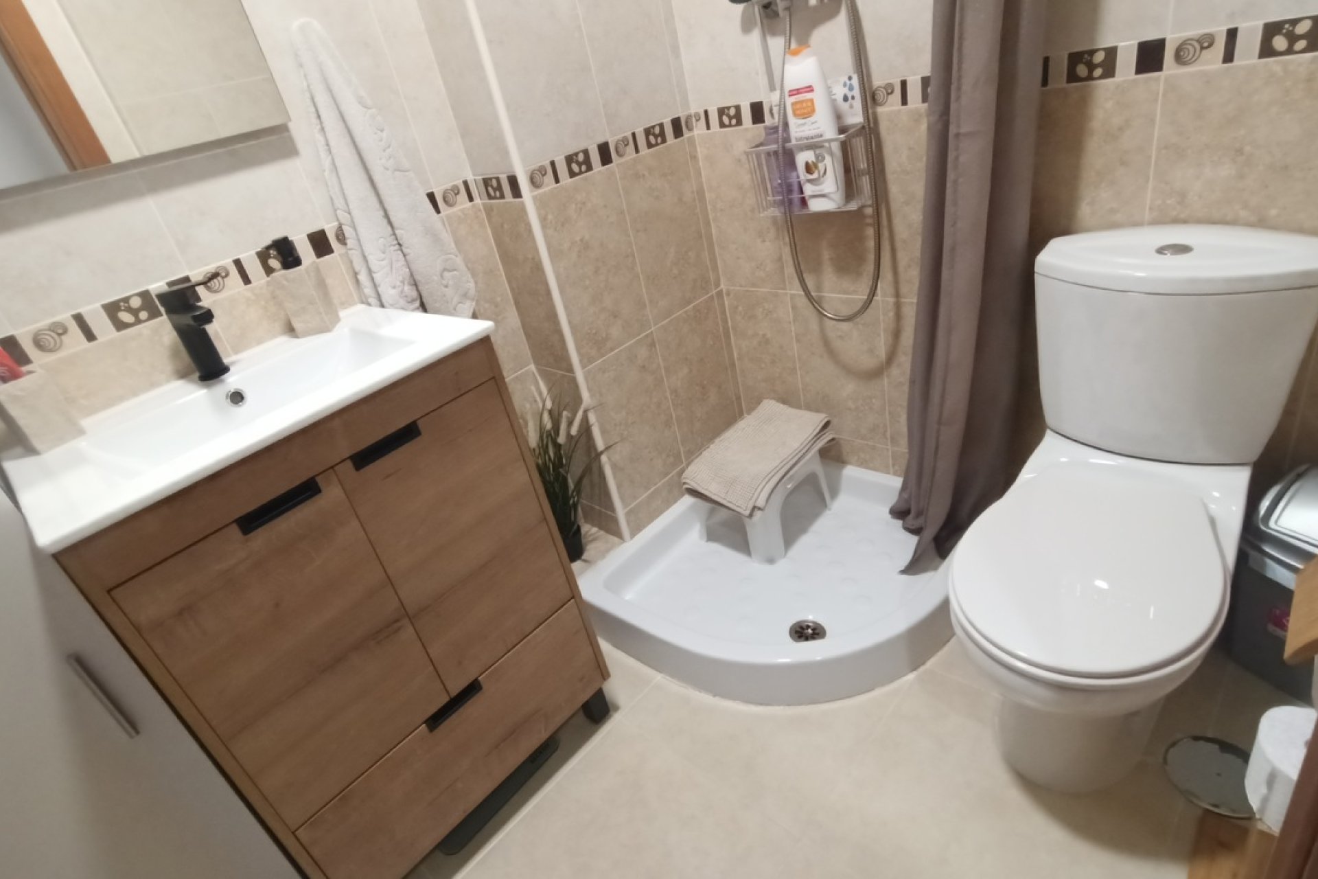 Revânzare - Apartament -
Sucina - Inland