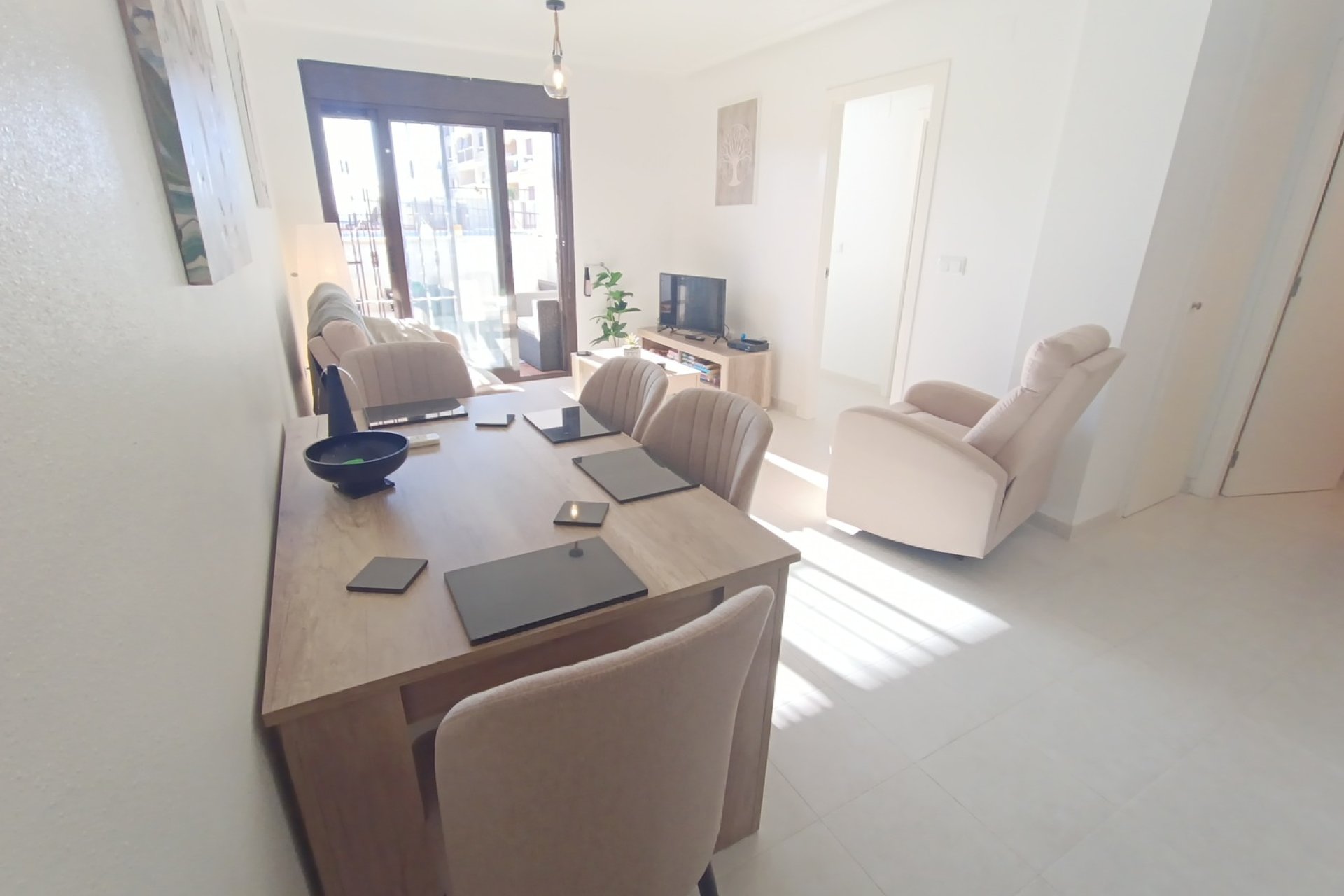 Revânzare - Apartament -
Sucina - Inland