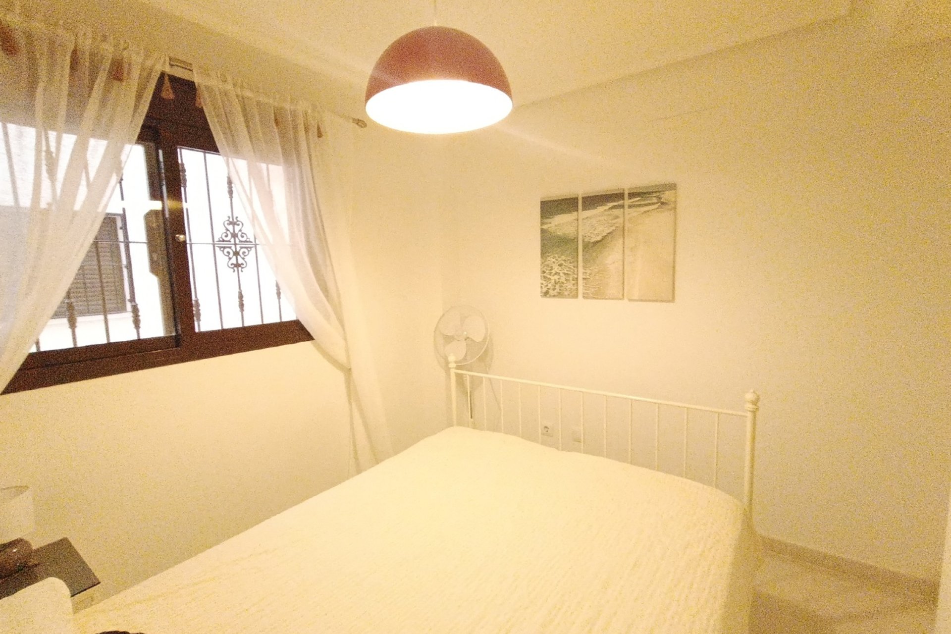 Revânzare - Apartament -
Sucina - Inland