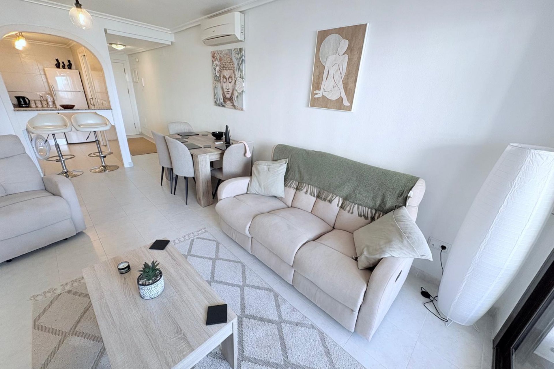 Revânzare - Apartament -
Sucina - Inland