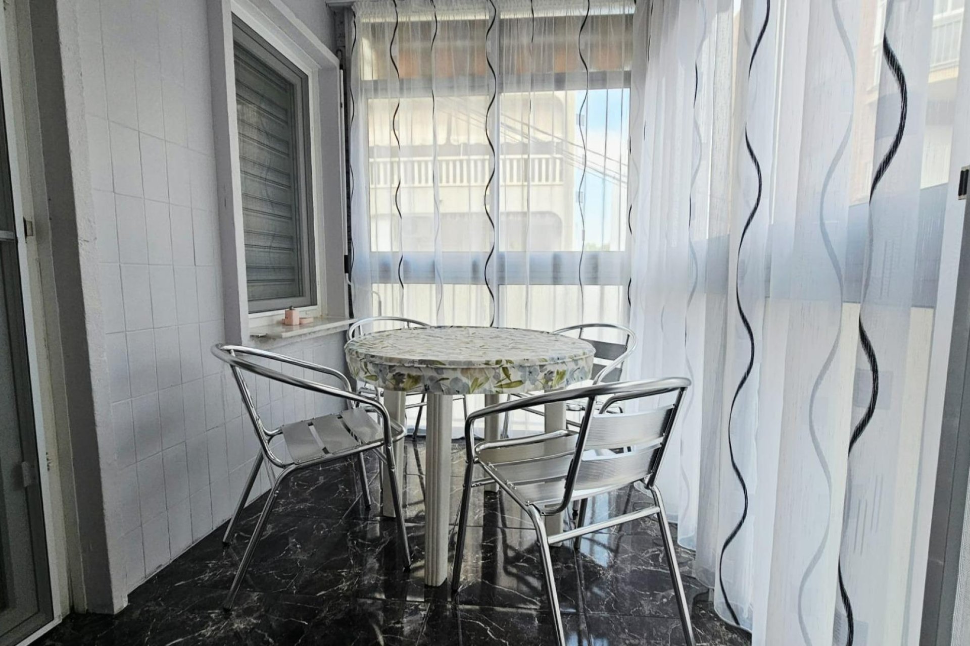 Revânzare - Apartament -
Torrevieja - Acequion