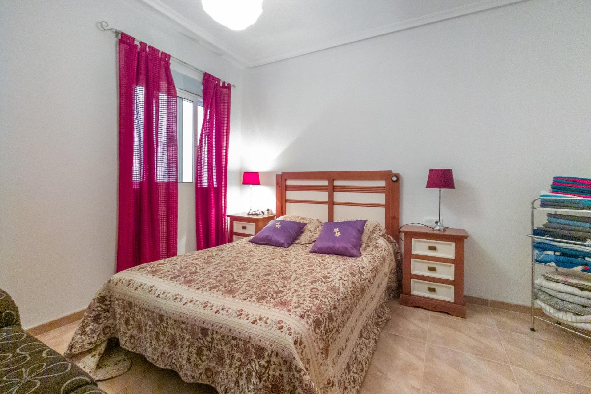 Revânzare - Apartament -
Torrevieja - Acequion