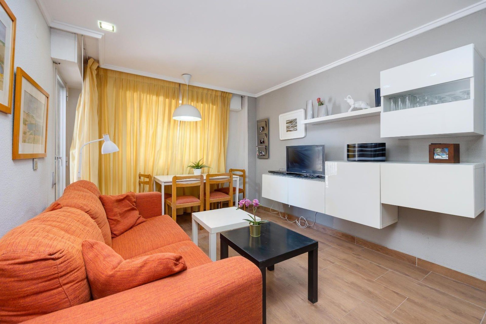 Revânzare - Apartament -
Torrevieja - Acequion