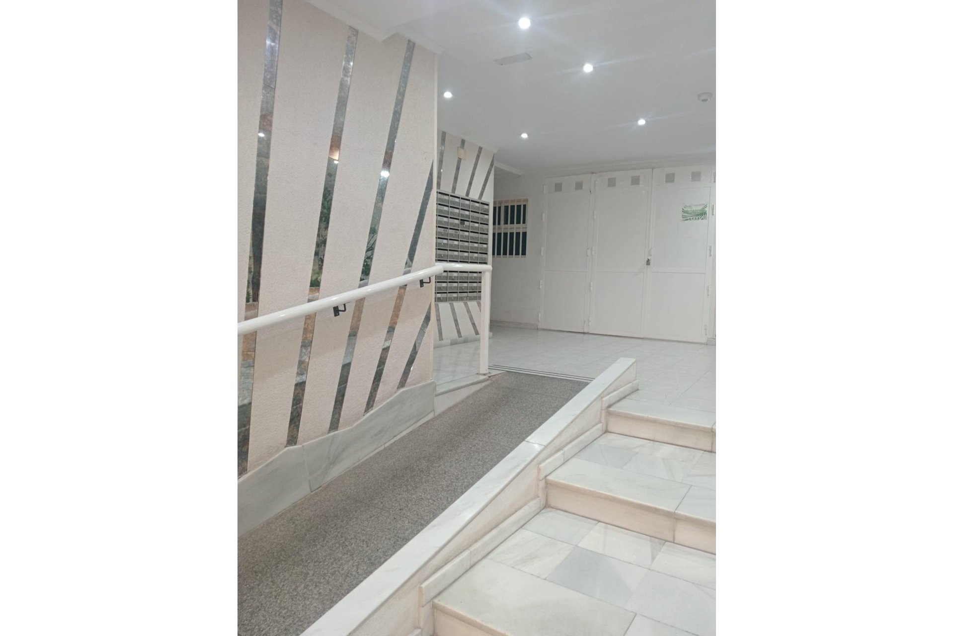 Revânzare - Apartament -
Torrevieja - Acequion