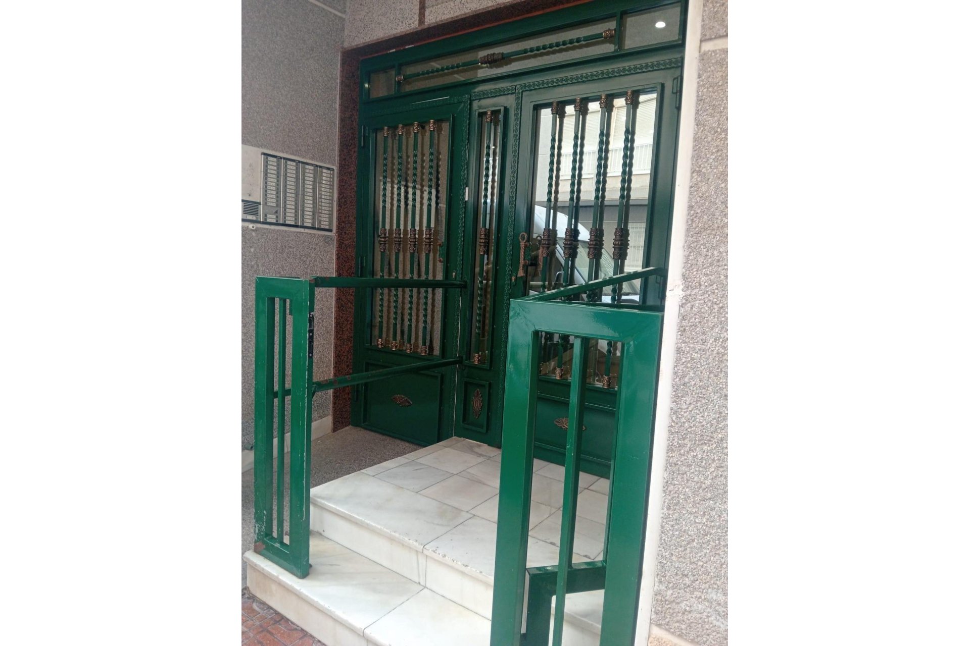 Revânzare - Apartament -
Torrevieja - Acequion