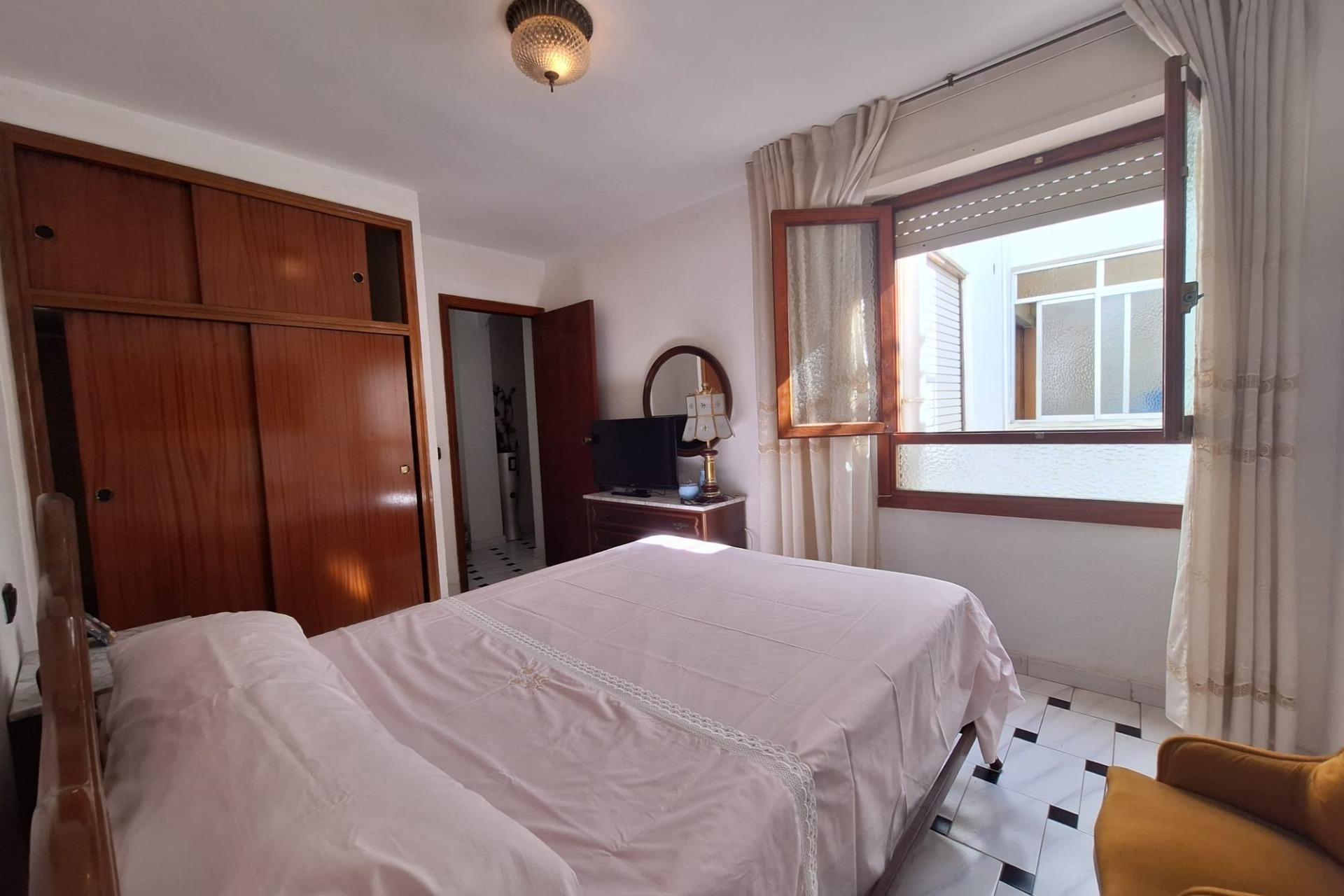 Revânzare - Apartament -
Torrevieja - Acequion