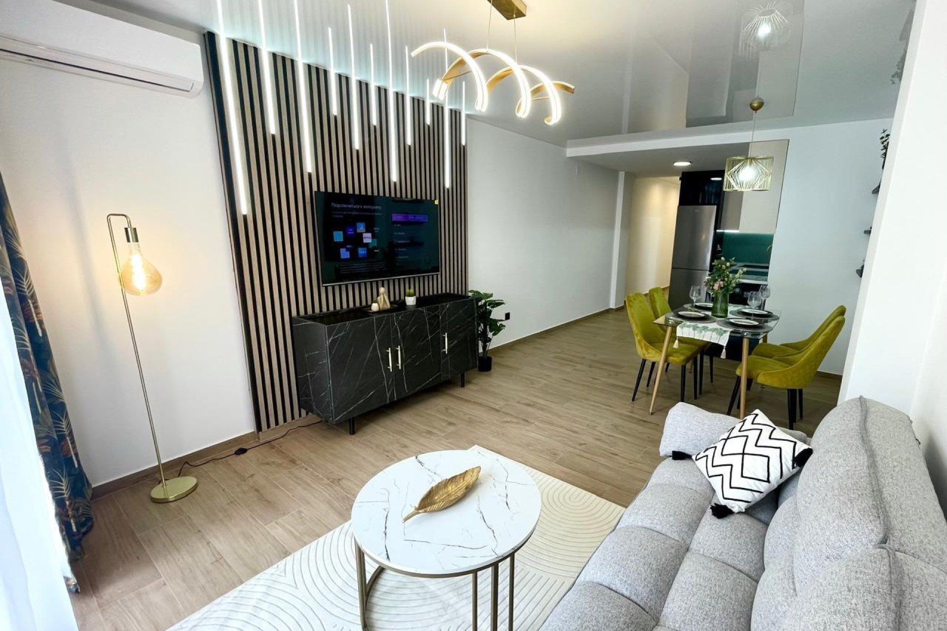 Revânzare - Apartament -
Torrevieja - Acequion